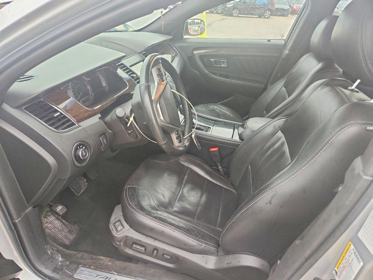 2018 Ford Taurus Limited Silver vin: 1FAHP2F86JG128264