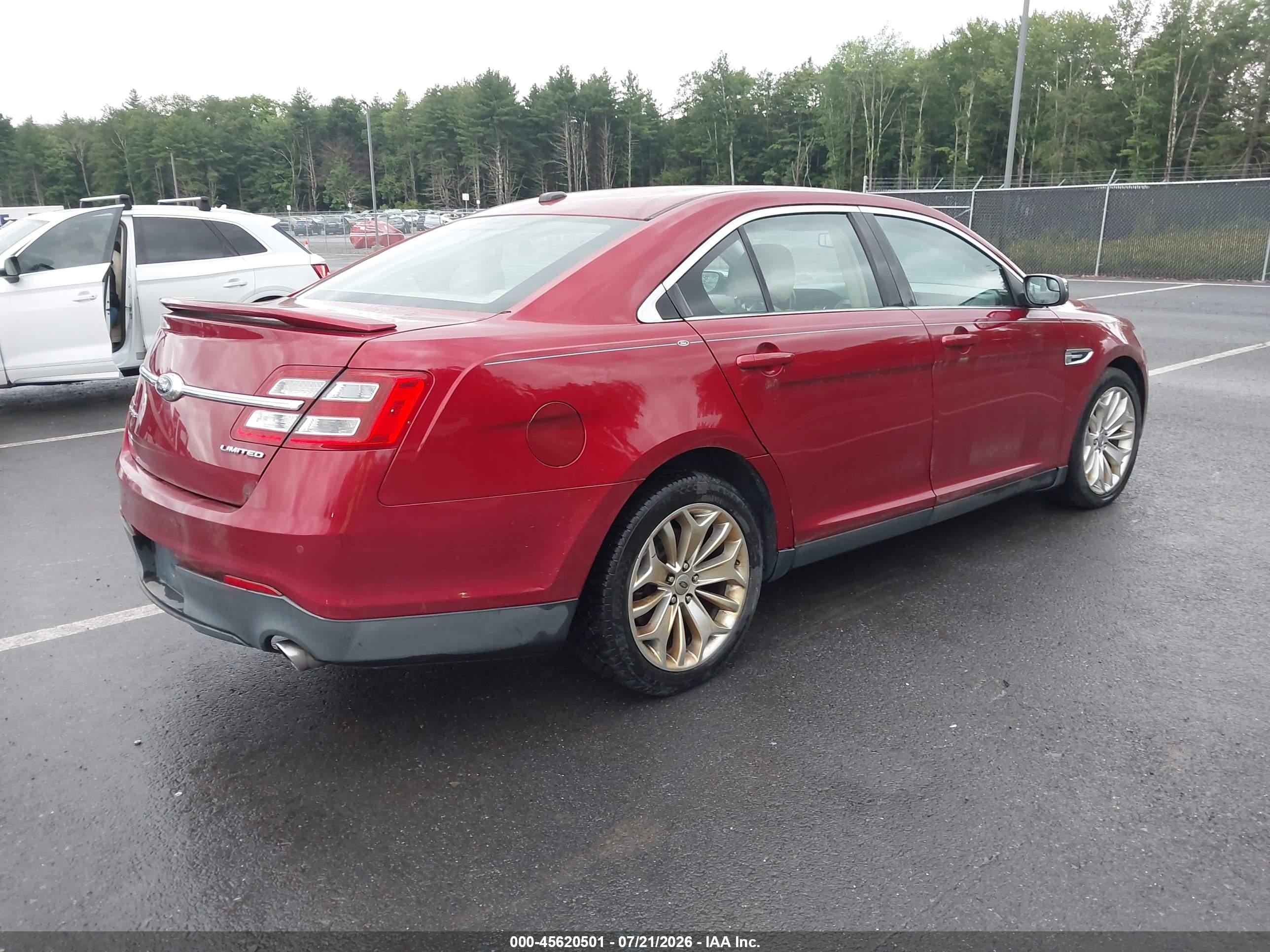 2013 Ford Taurus Limited Красный vin: 1FAHP2F87DG138595