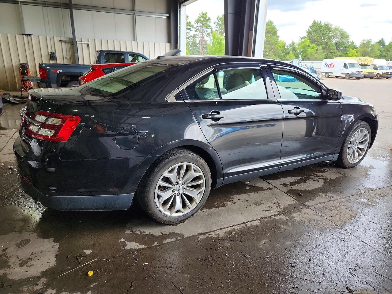 2015 Ford Taurus Limited Черный vin: 1FAHP2F87FG102778