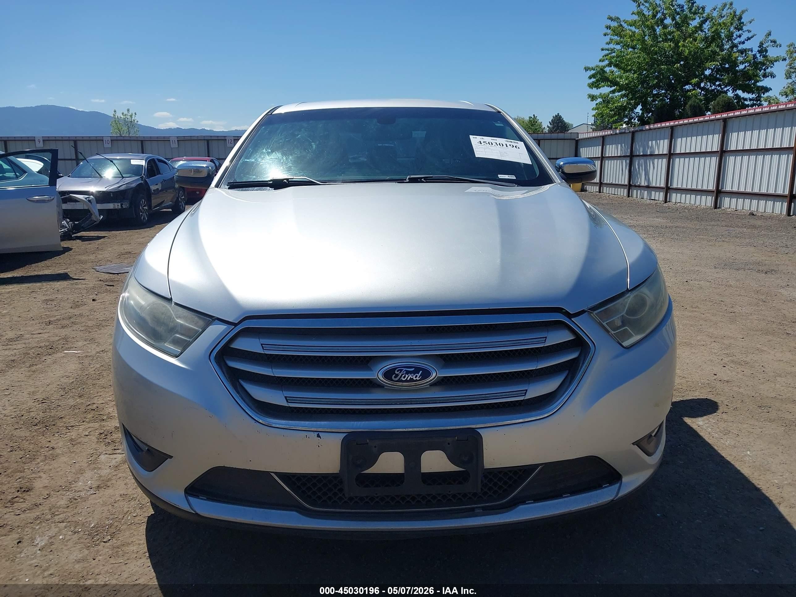 2013 Ford Taurus Limited Silver vin: 1FAHP2F88DG129520