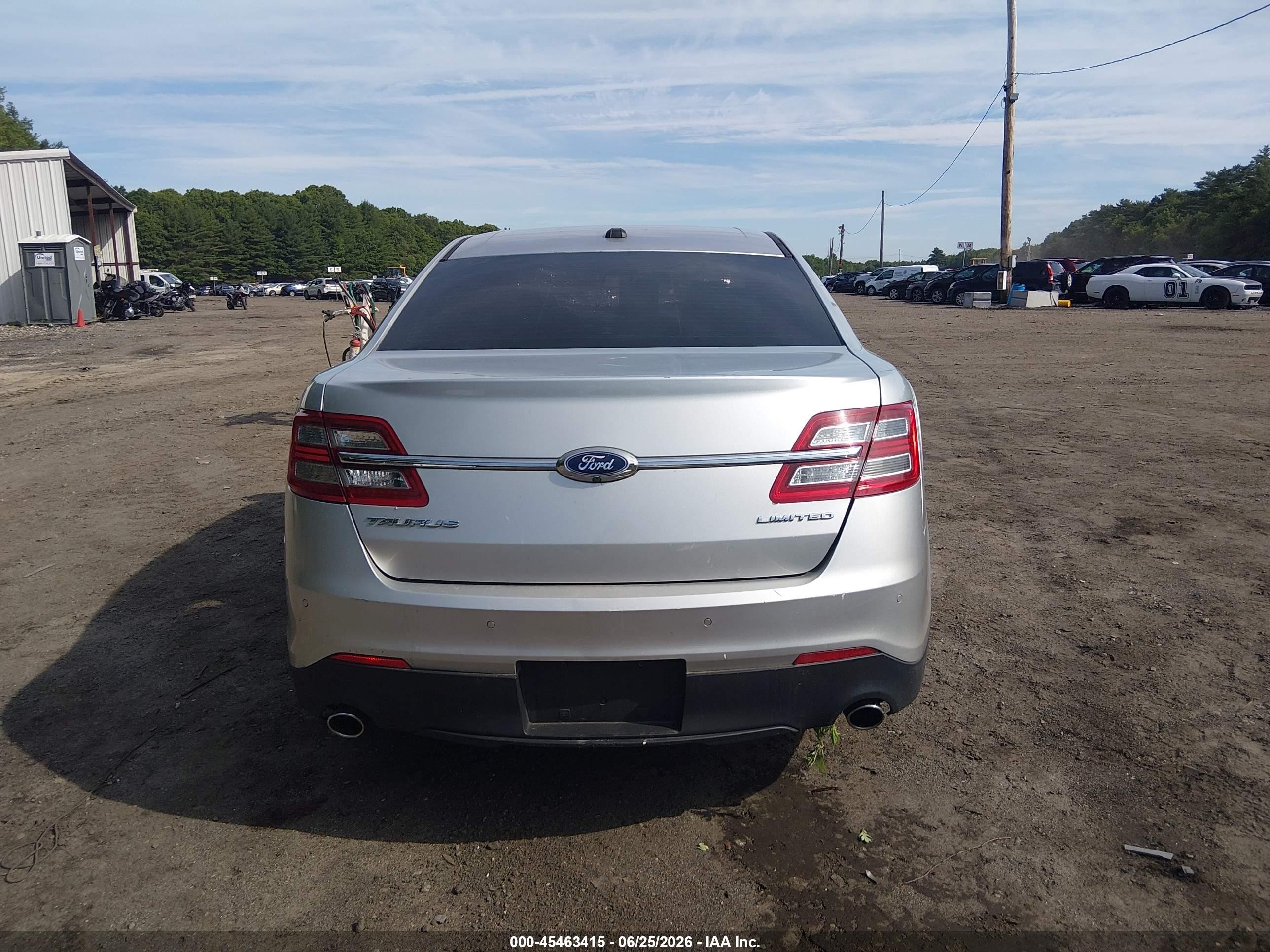 2013 Ford Taurus Limited Silver vin: 1FAHP2F88DG131641
