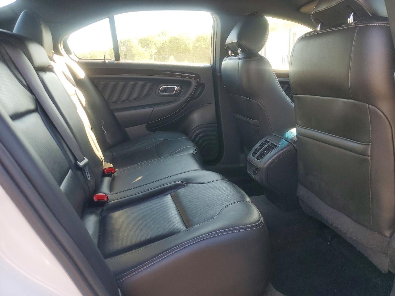 2013 Ford Taurus Limited White vin: 1FAHP2F88DG233036