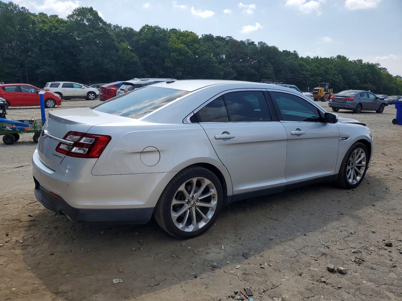 2014 Ford Taurus Limited Silver vin: 1FAHP2F88EG102545
