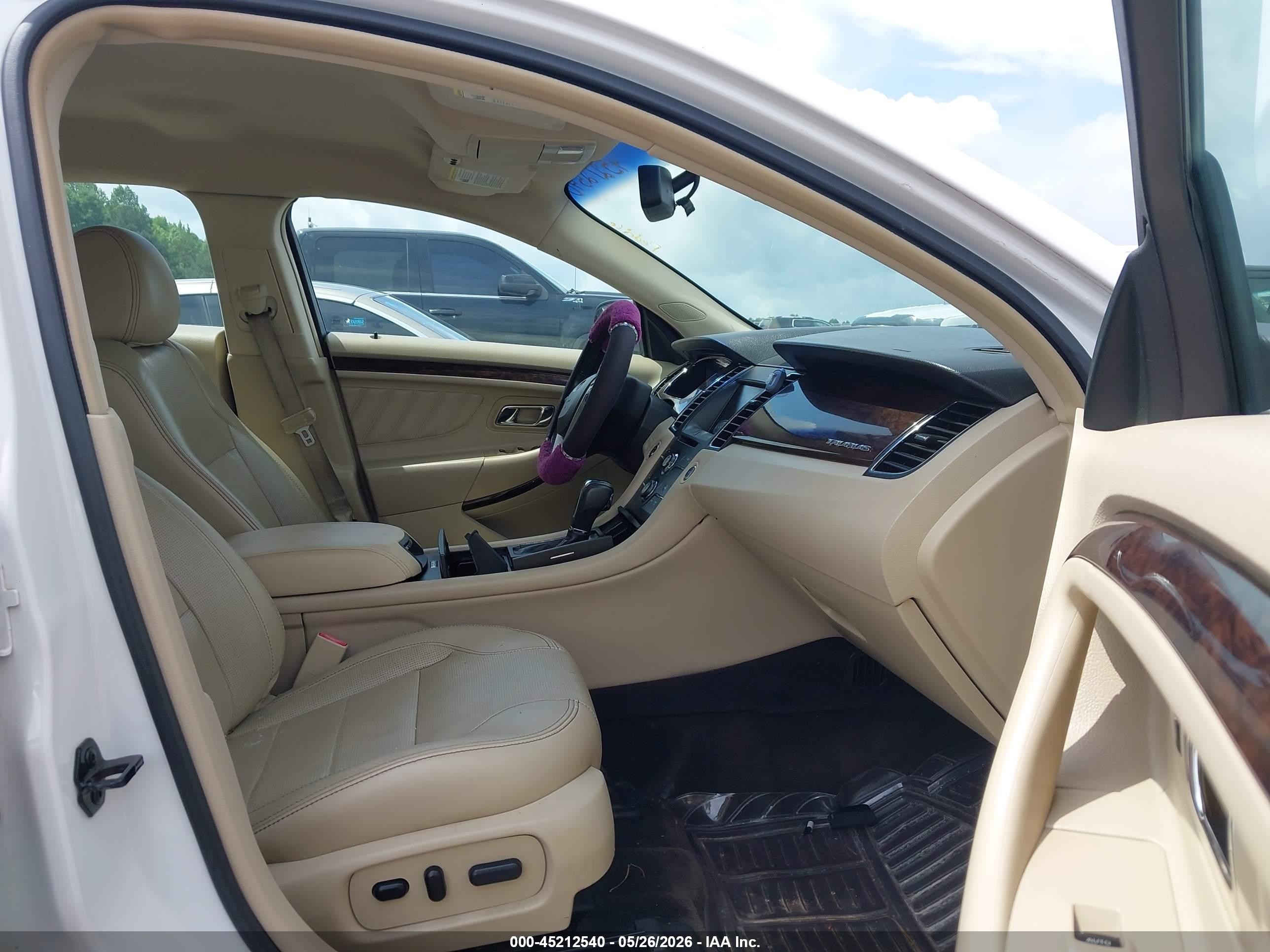 2014 Ford Taurus Limited White vin: 1FAHP2F88EG183269