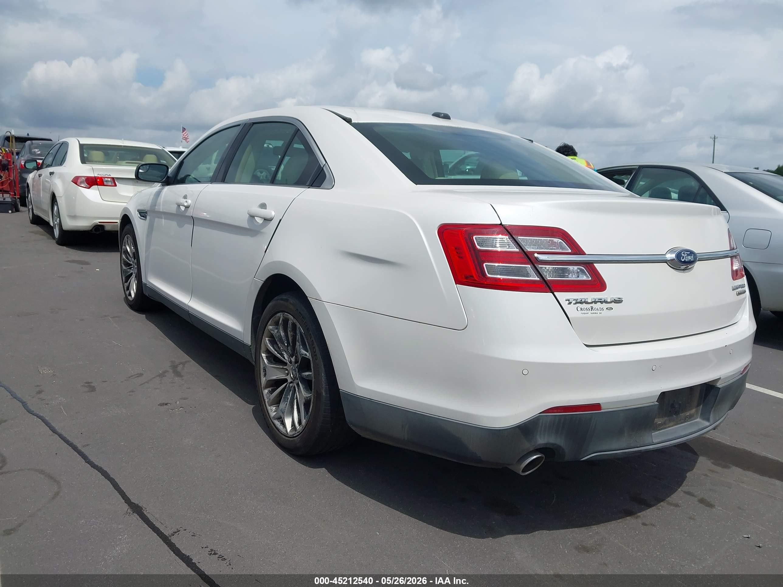 2014 Ford Taurus Limited White vin: 1FAHP2F88EG183269