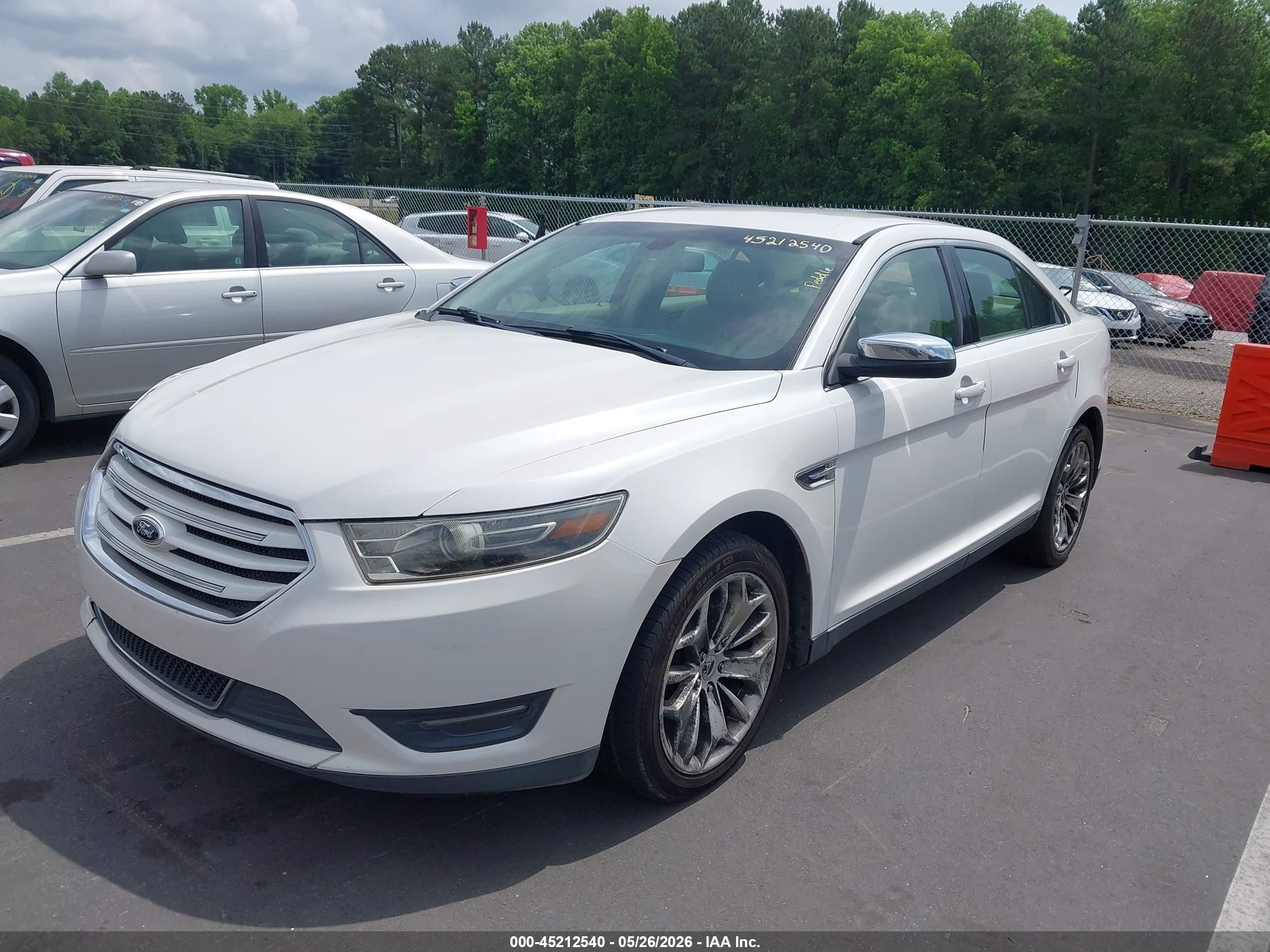 2014 Ford Taurus Limited White vin: 1FAHP2F88EG183269