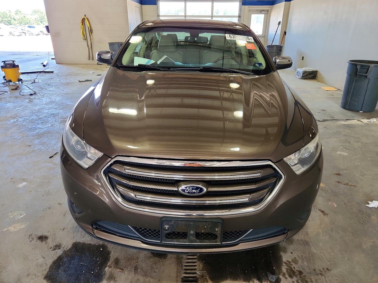 2015 Ford Taurus Limited Brown vin: 1FAHP2F88FG101218