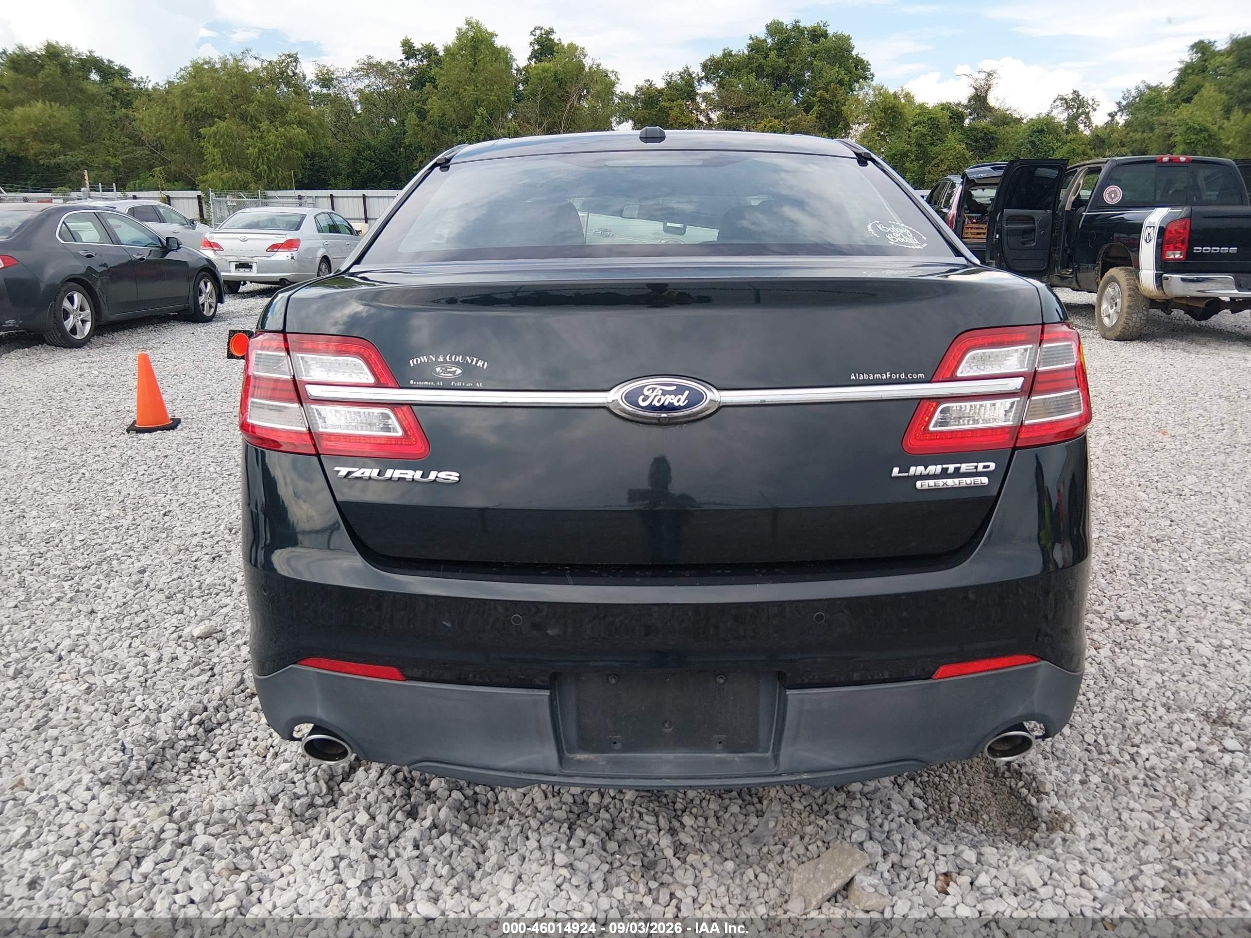 2015 Ford Taurus Limited Черный vin: 1FAHP2F88FG106211