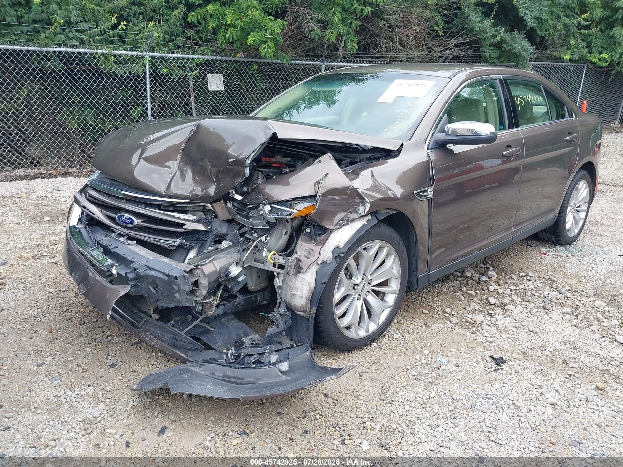 2015 Ford Taurus Limited Коричневый vin: 1FAHP2F88FG165615