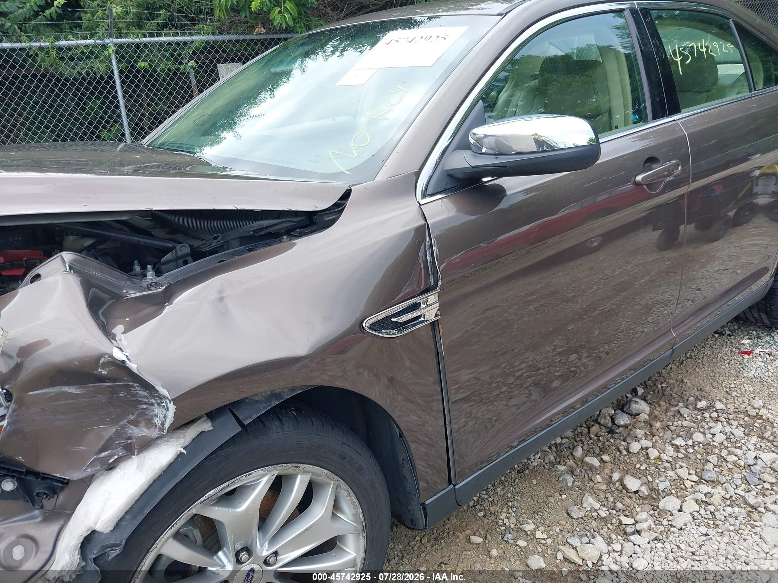 2015 Ford Taurus Limited Коричневый vin: 1FAHP2F88FG165615