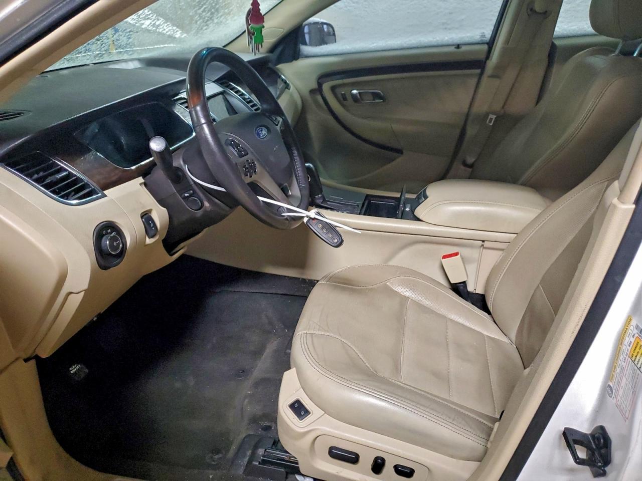2015 Ford Taurus Limited Белый vin: 1FAHP2F88FG168935