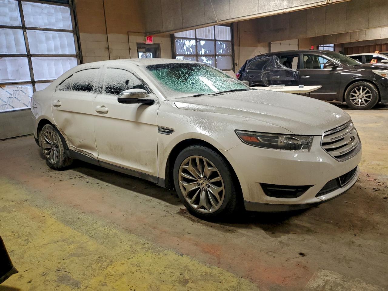 2015 Ford Taurus Limited Белый vin: 1FAHP2F88FG168935