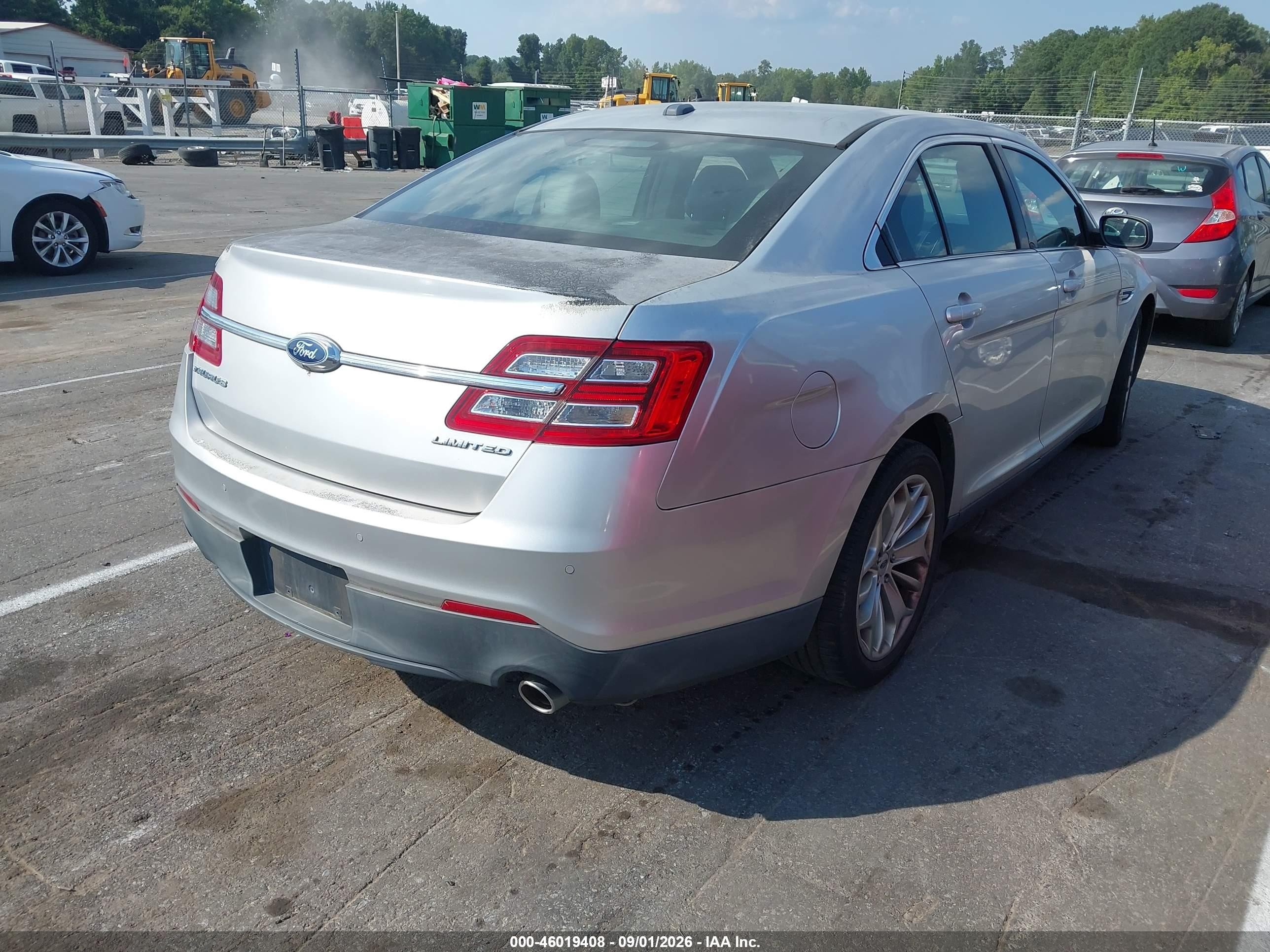 2015 Ford Taurus Limited Silver vin: 1FAHP2F88FG171527