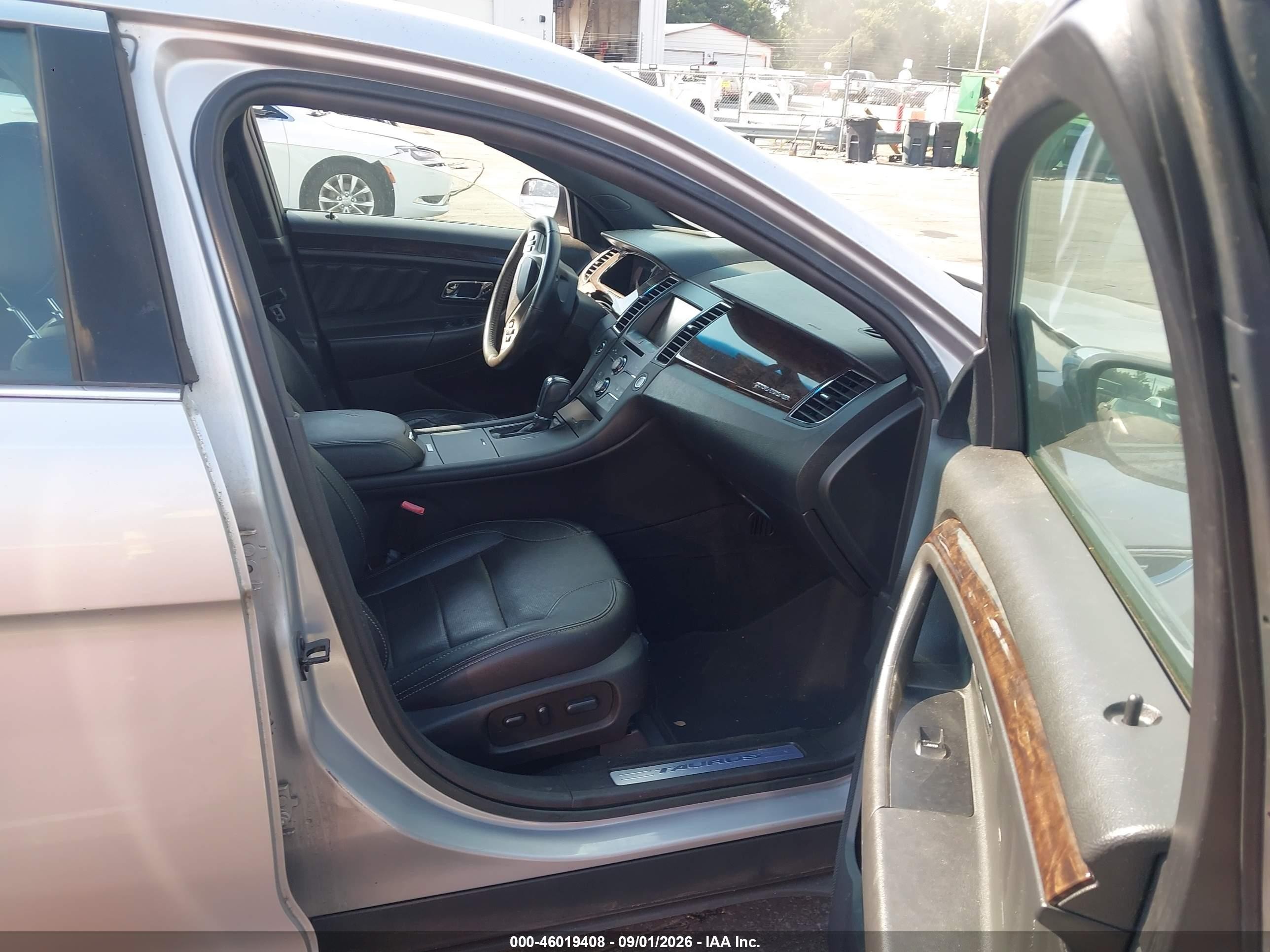 2015 Ford Taurus Limited Silver vin: 1FAHP2F88FG171527