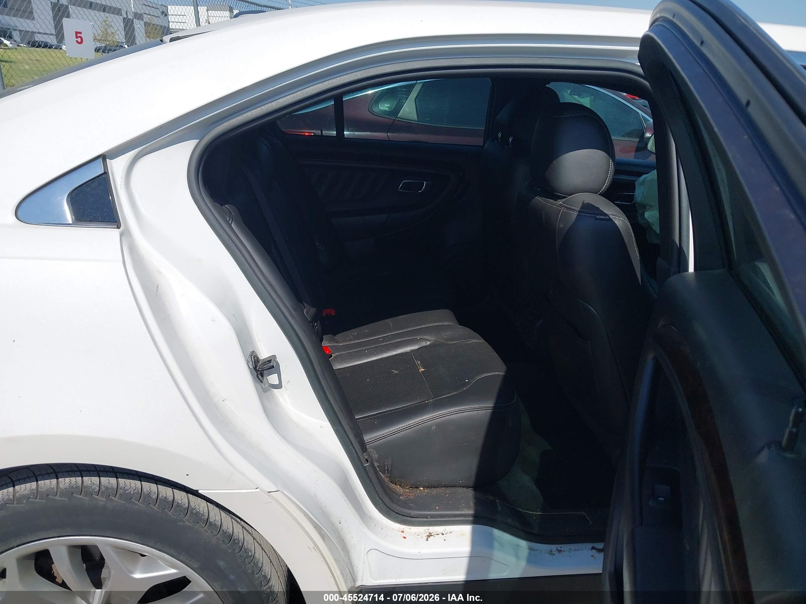 2015 Ford Taurus Limited White vin: 1FAHP2F88FG206745