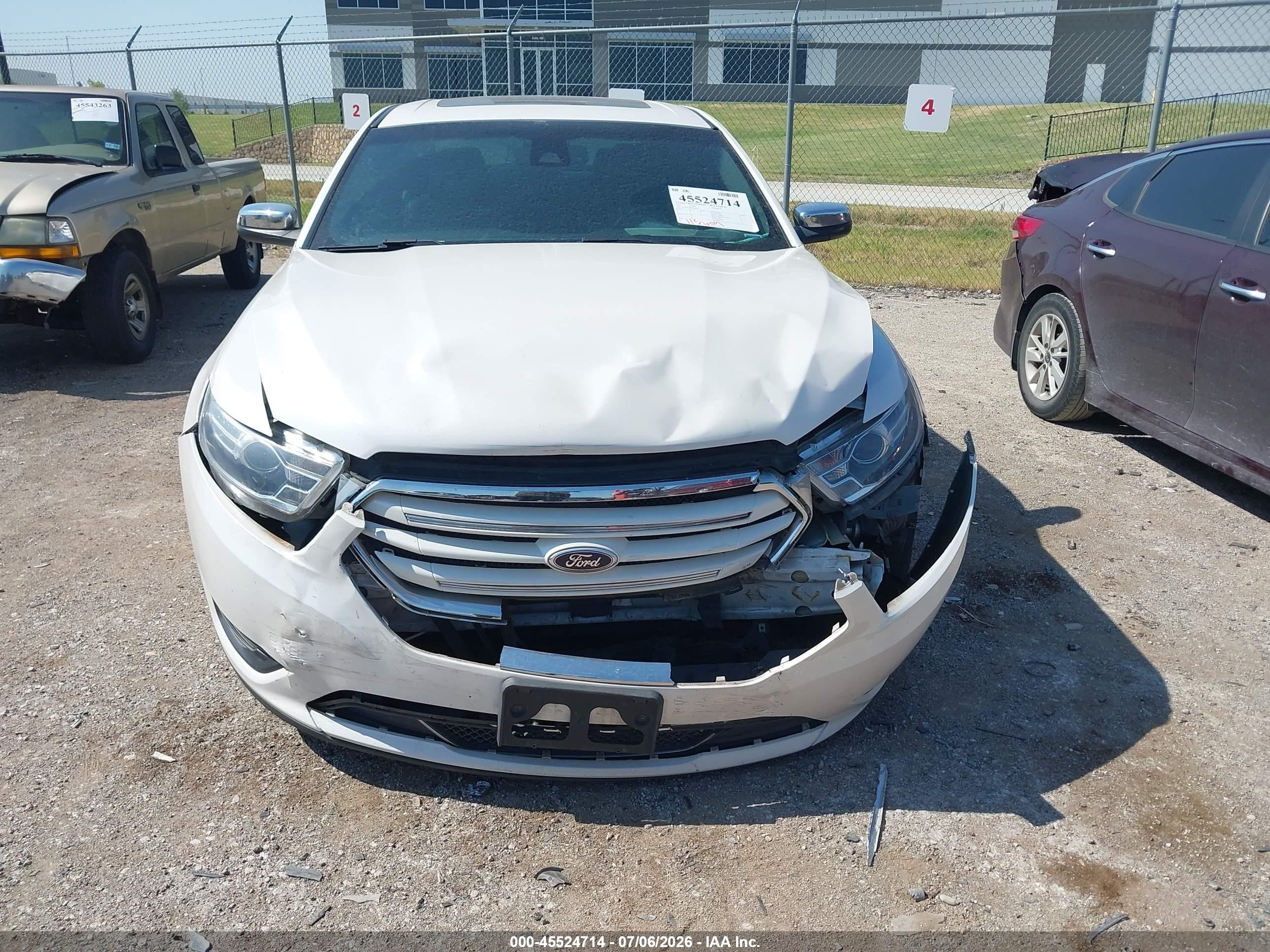 2015 Ford Taurus Limited White vin: 1FAHP2F88FG206745