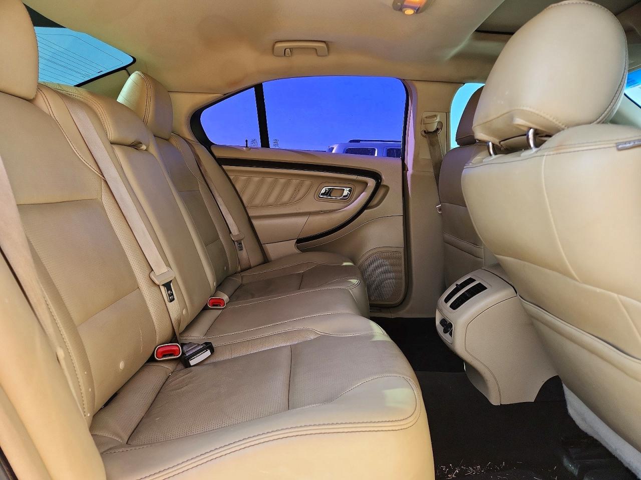 2015 Ford Taurus Limited White vin: 1FAHP2F88FG209161