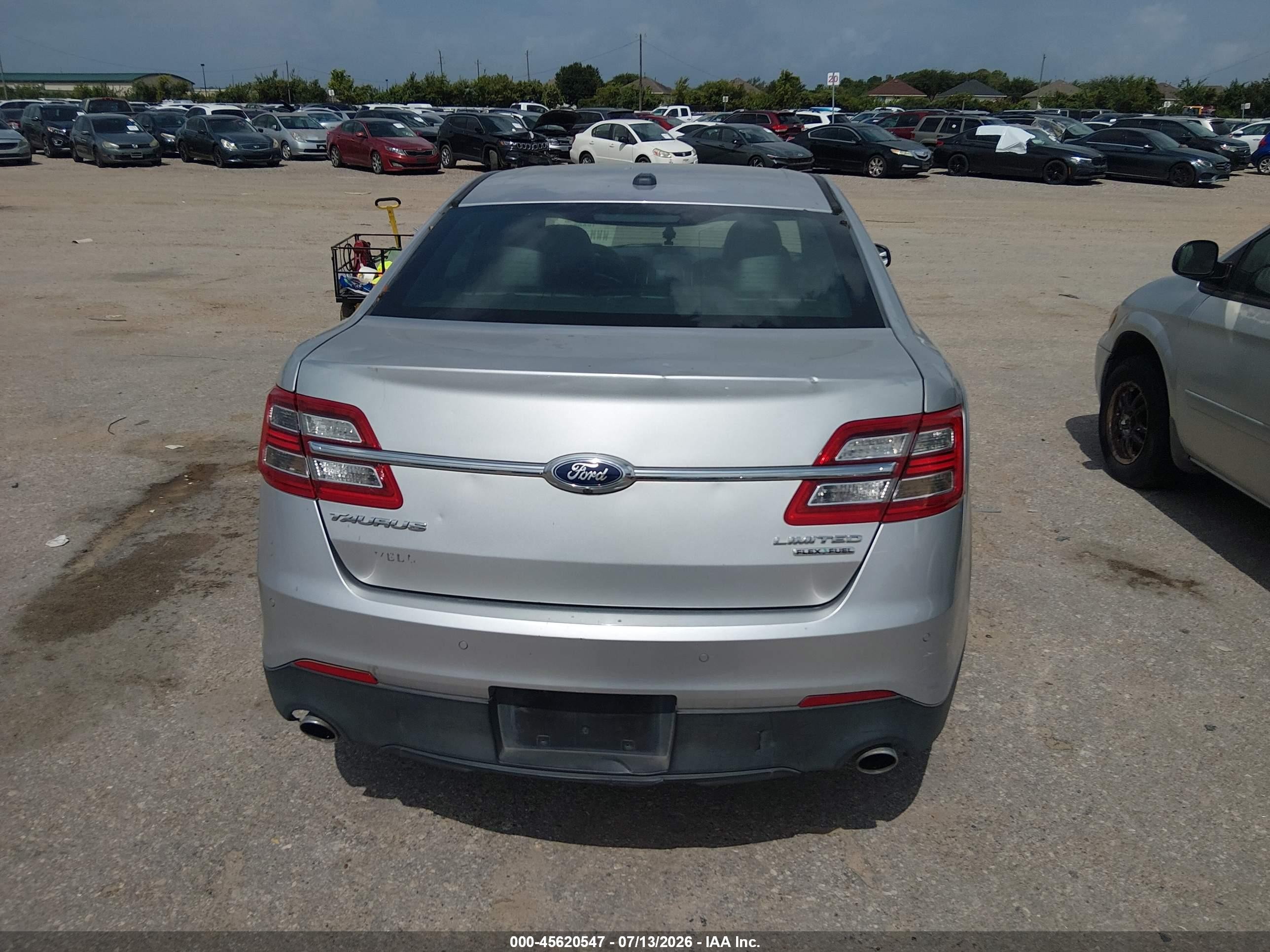 2016 Ford Taurus Limited Silver vin: 1FAHP2F88GG109689