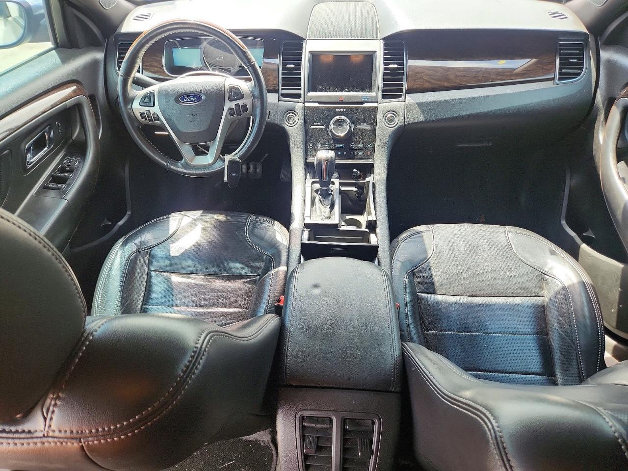 2018 Ford Taurus Limited Silver vin: 1FAHP2F88JG134924