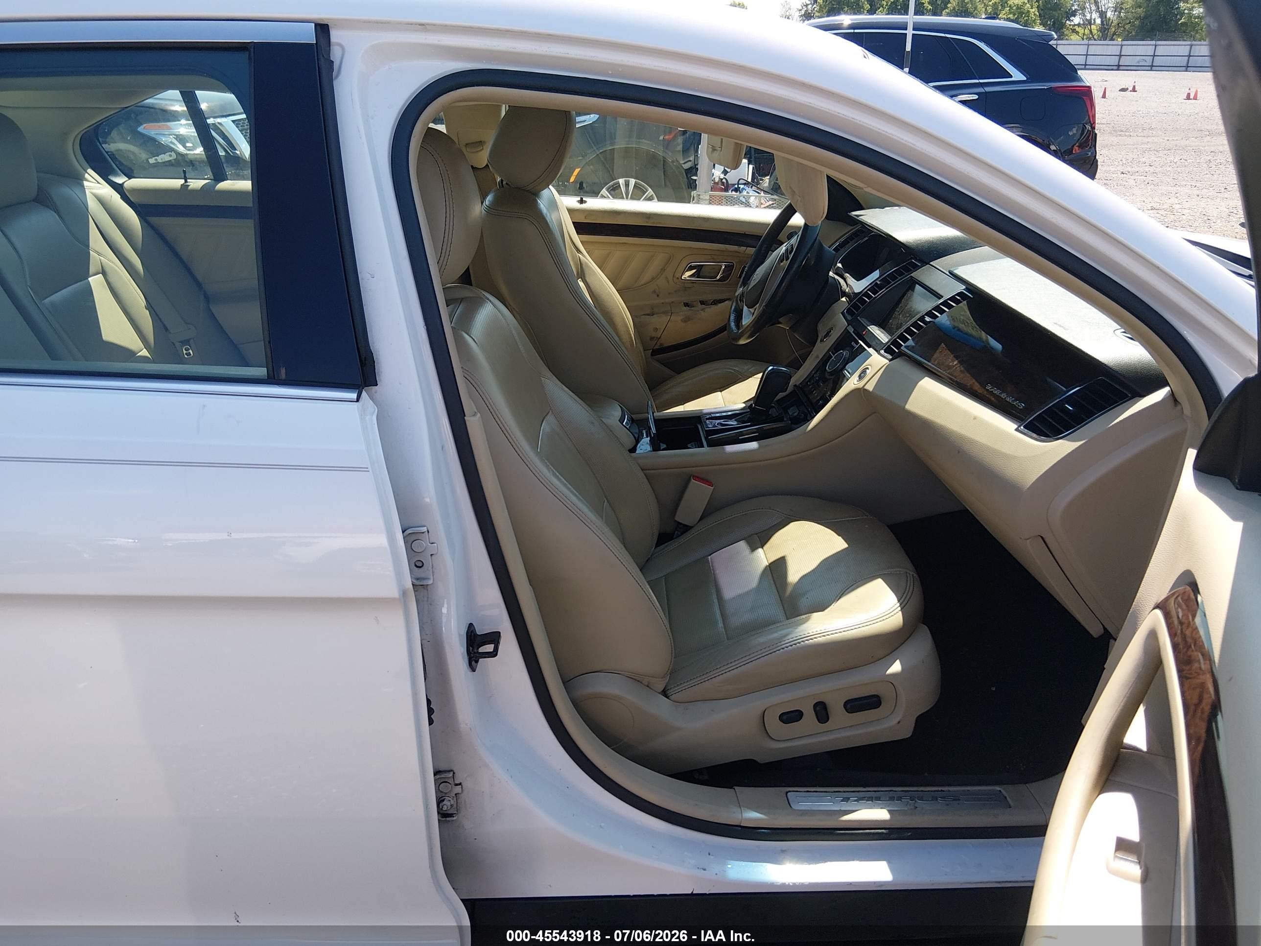 2013 Ford Taurus Limited White vin: 1FAHP2F89DG107431
