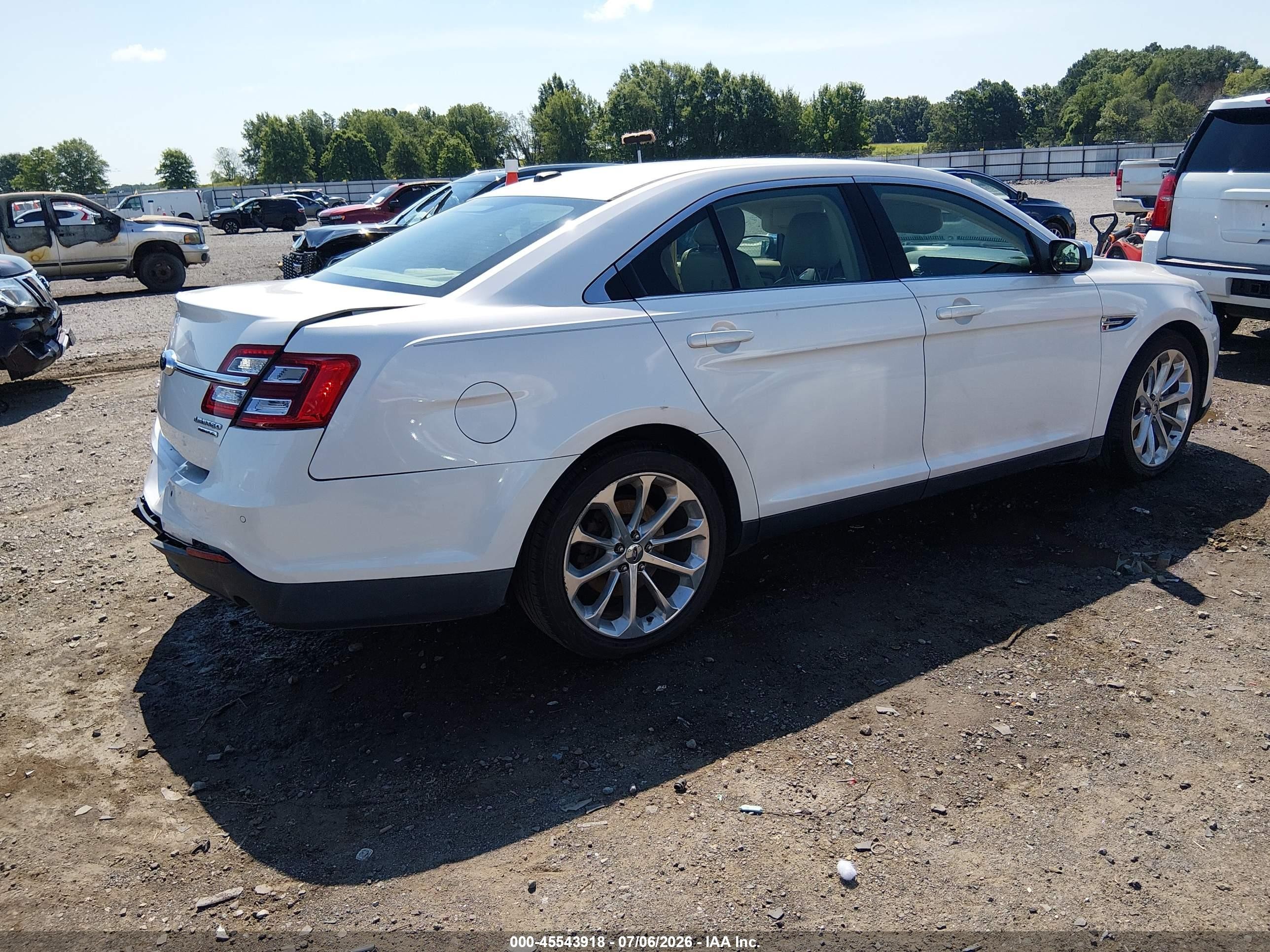 2013 Ford Taurus Limited White vin: 1FAHP2F89DG107431