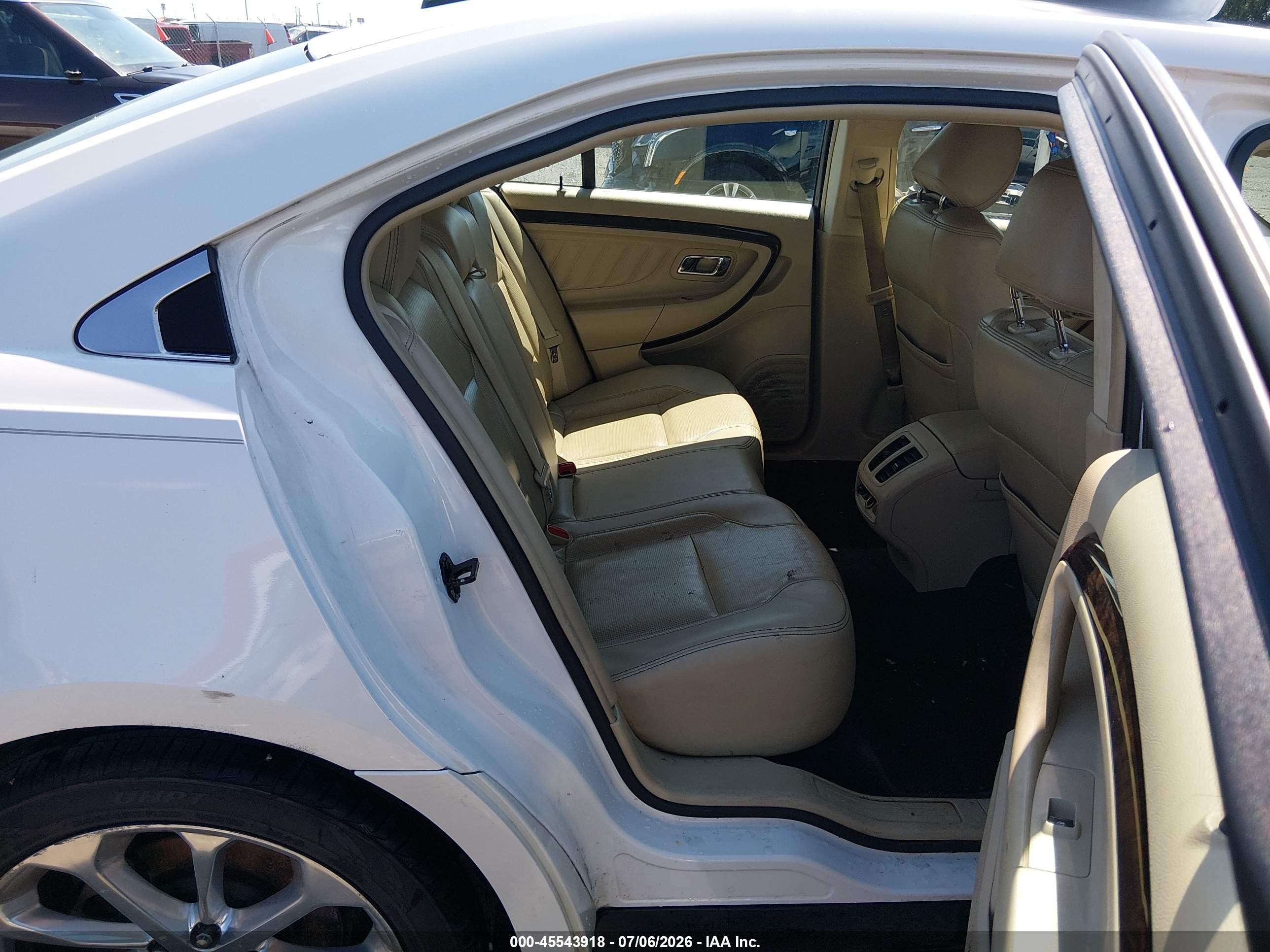2013 Ford Taurus Limited White vin: 1FAHP2F89DG107431
