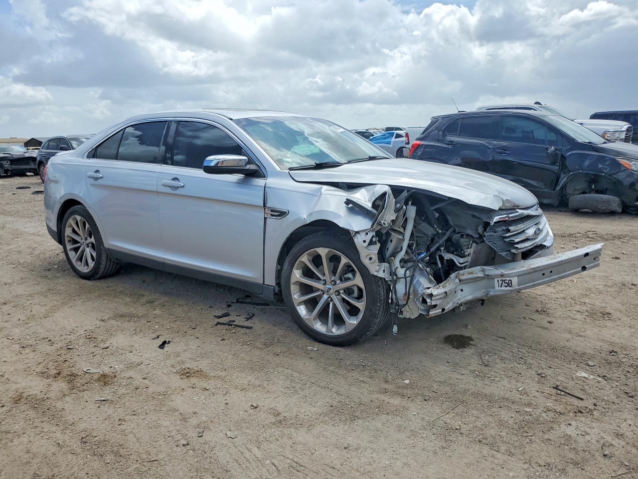 2014 Ford Taurus Limited Silver vin: 1FAHP2F89EG110623