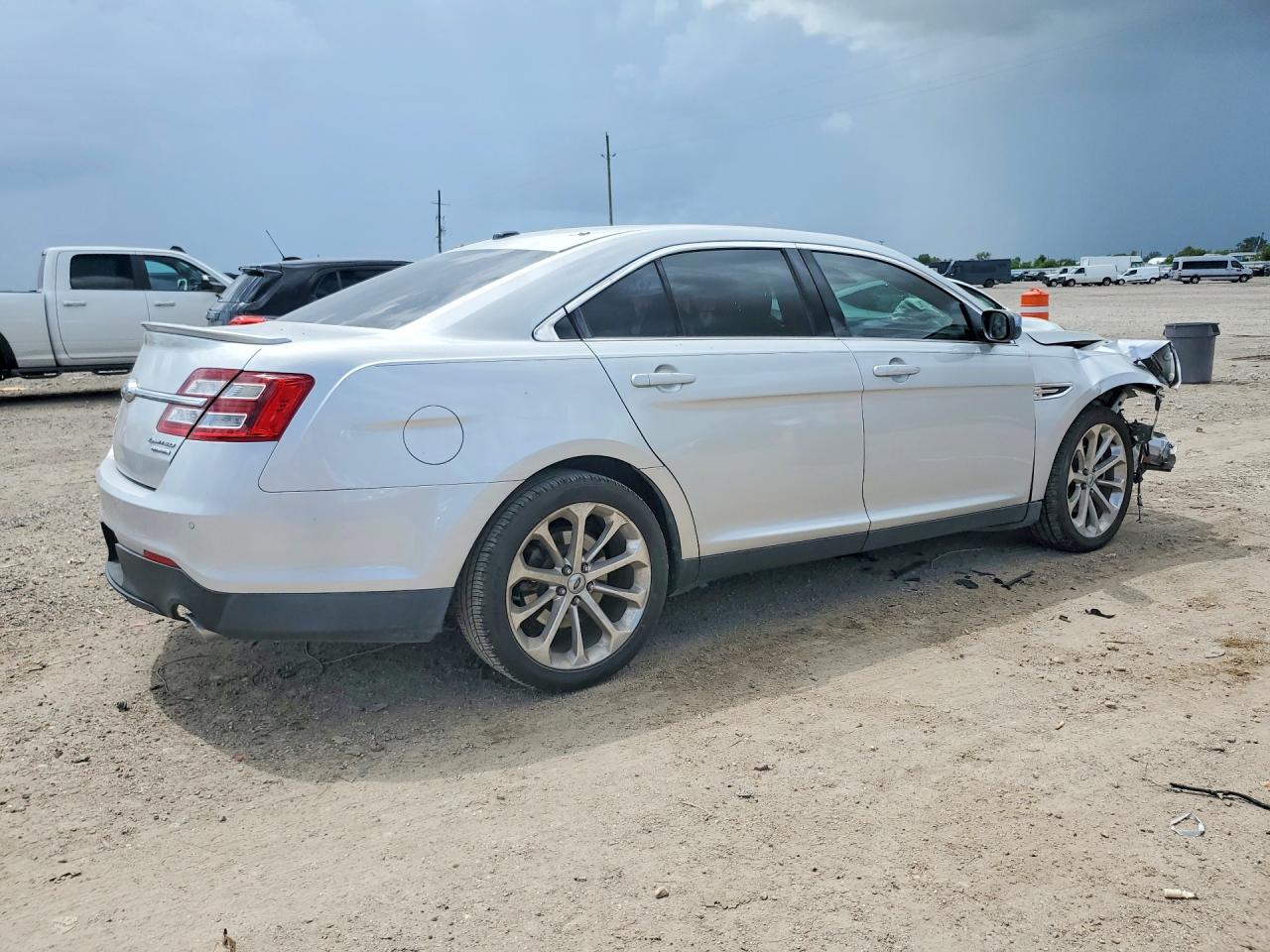 2014 Ford Taurus Limited Silver vin: 1FAHP2F89EG110623