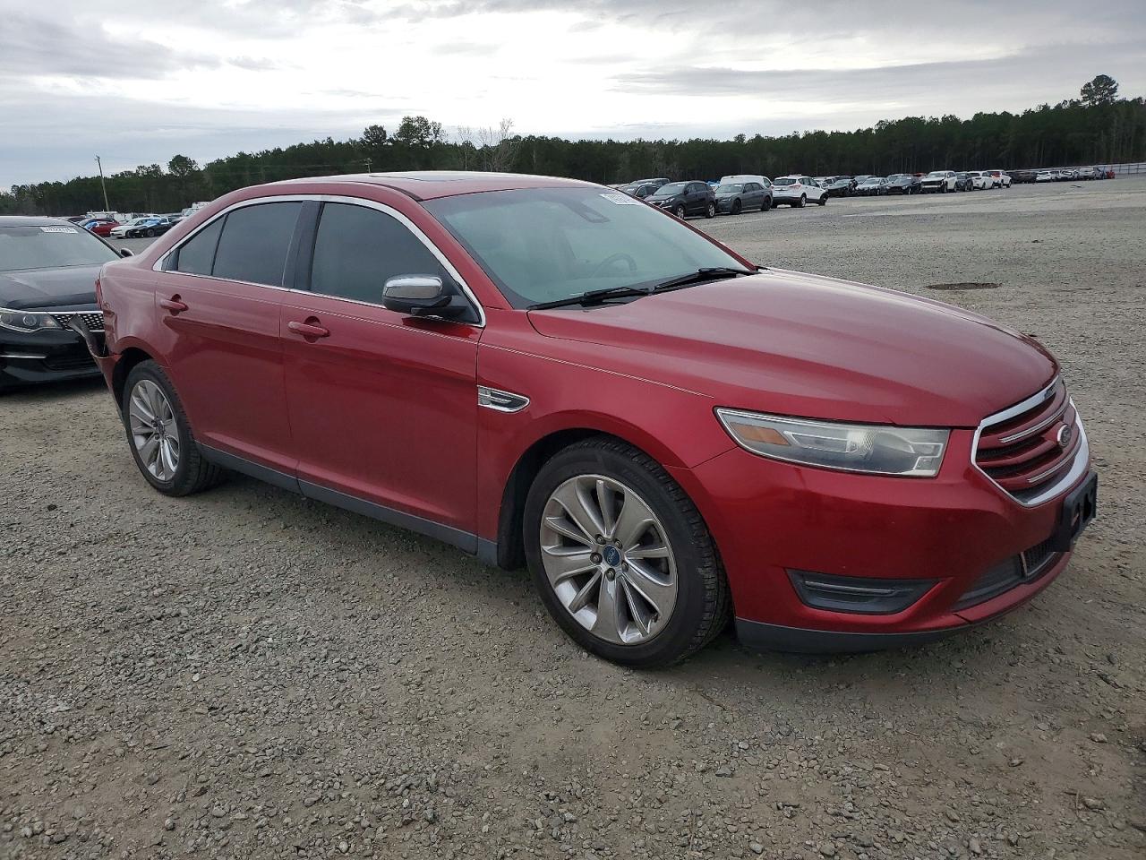 2014 Ford Taurus Limited Red vin: 1FAHP2F89EG116647