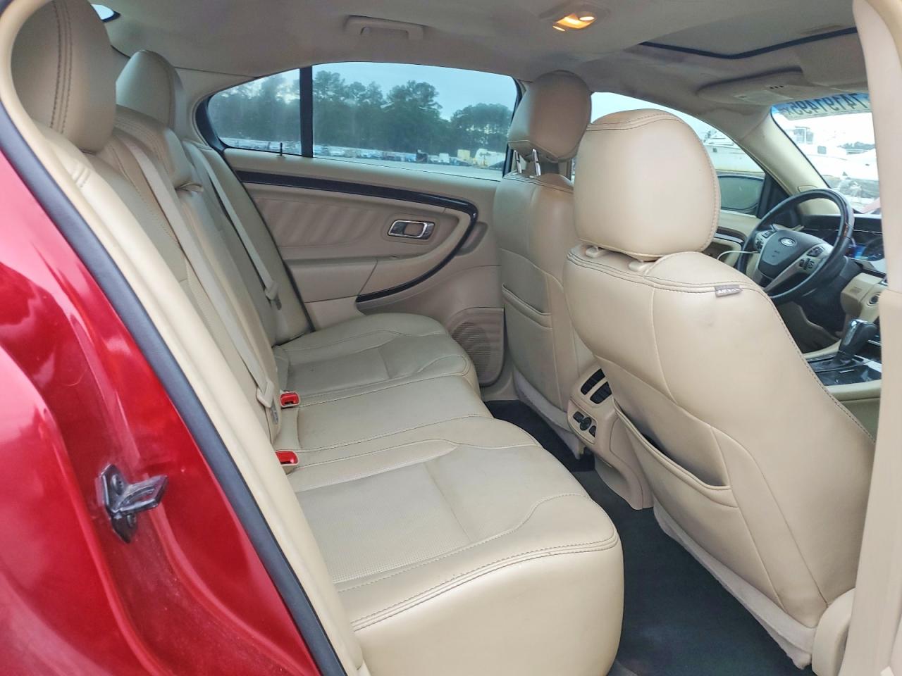 2014 Ford Taurus Limited Red vin: 1FAHP2F89EG116647