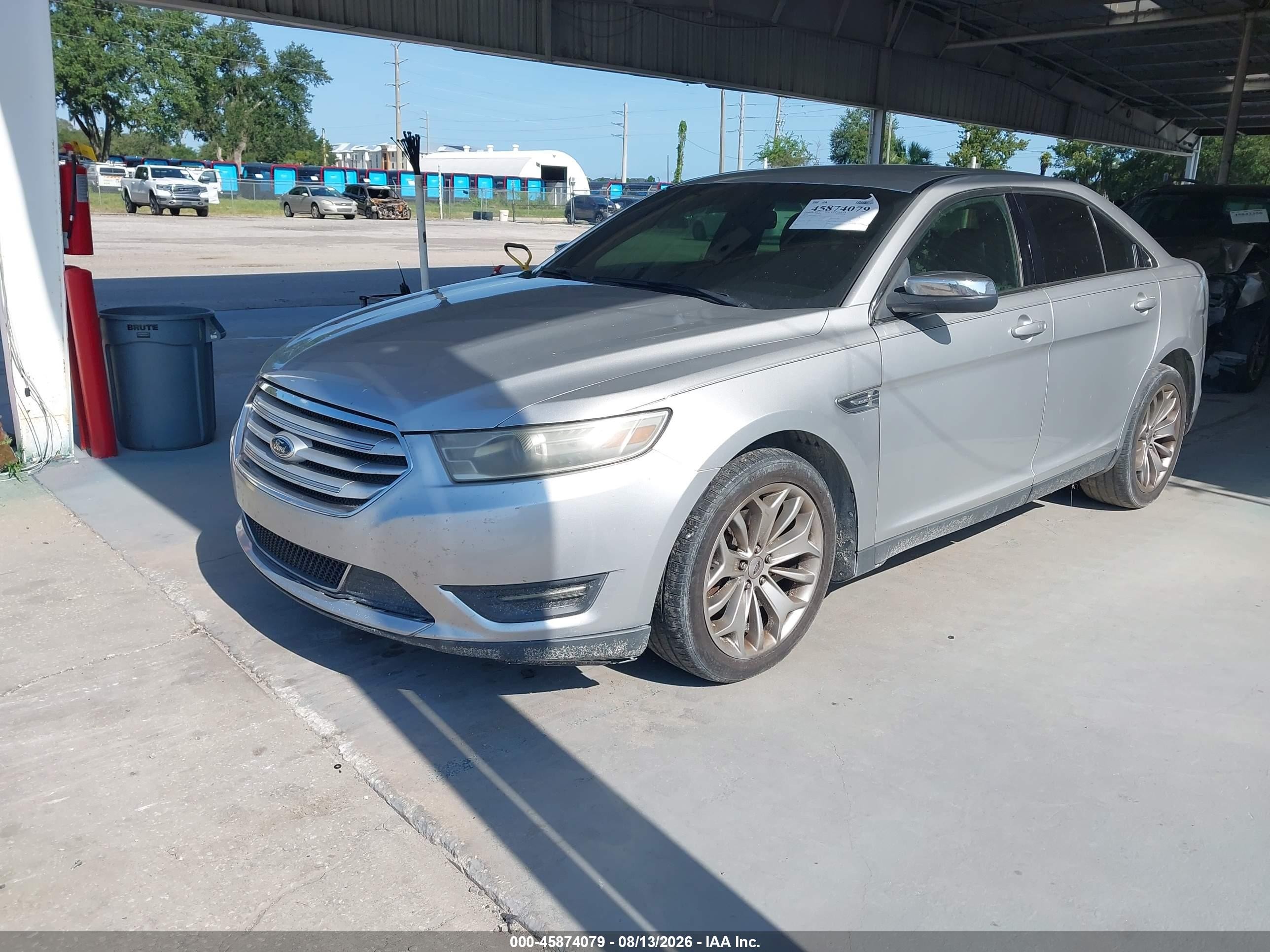 2014 Ford Taurus Limited Silver vin: 1FAHP2F89EG117832