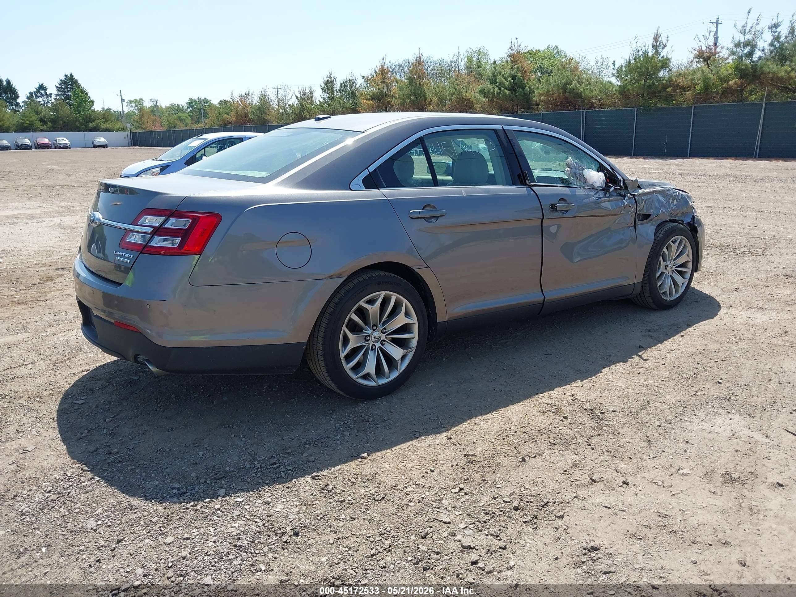 2014 Ford Taurus Limited Silver vin: 1FAHP2F89EG118060