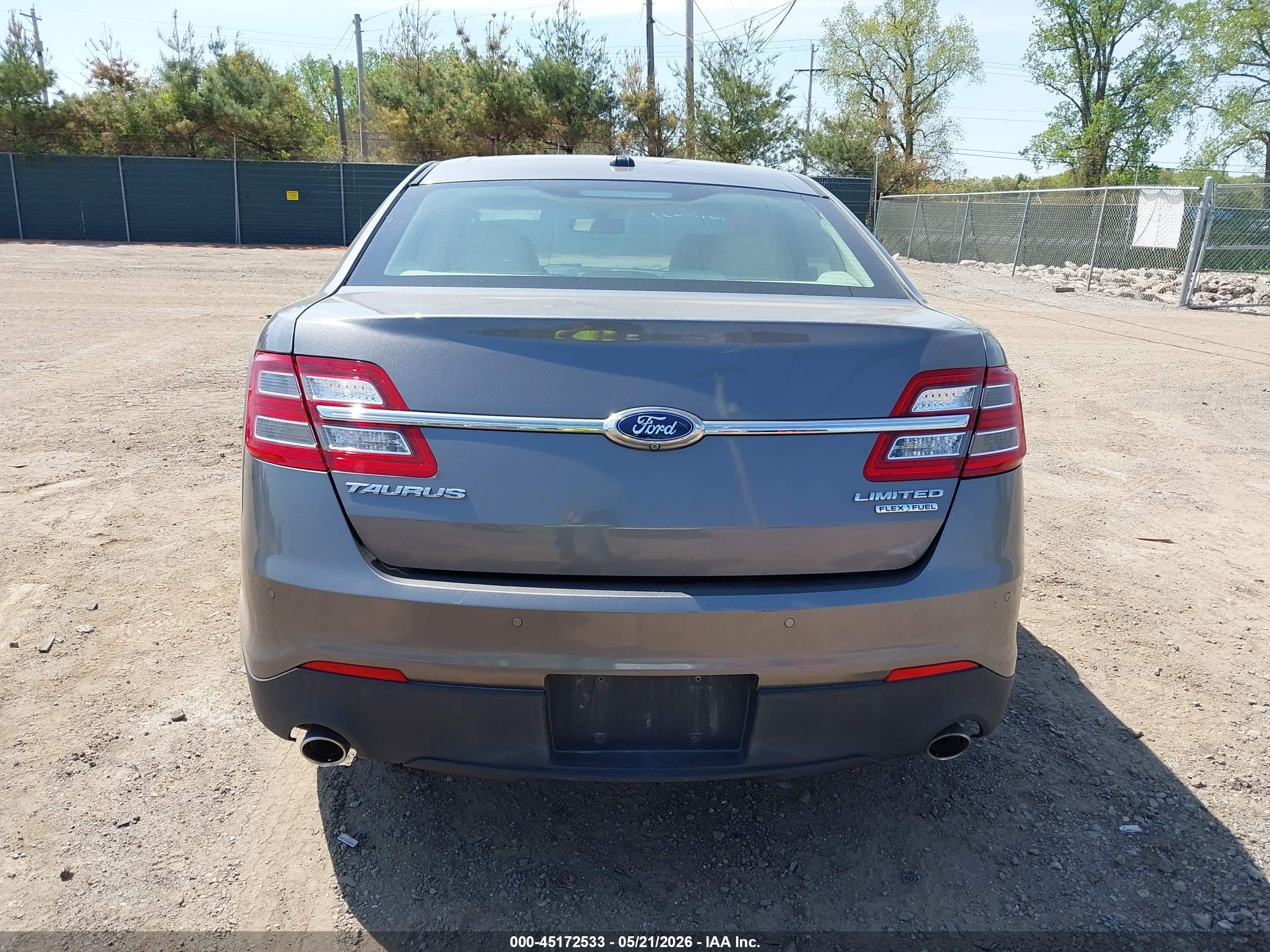 2014 Ford Taurus Limited Silver vin: 1FAHP2F89EG118060