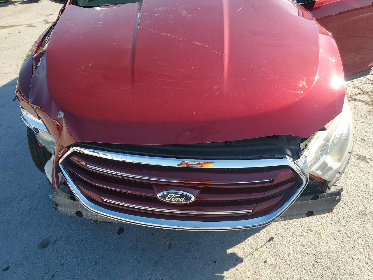 2014 Ford Taurus Limited Red vin: 1FAHP2F89EG161880