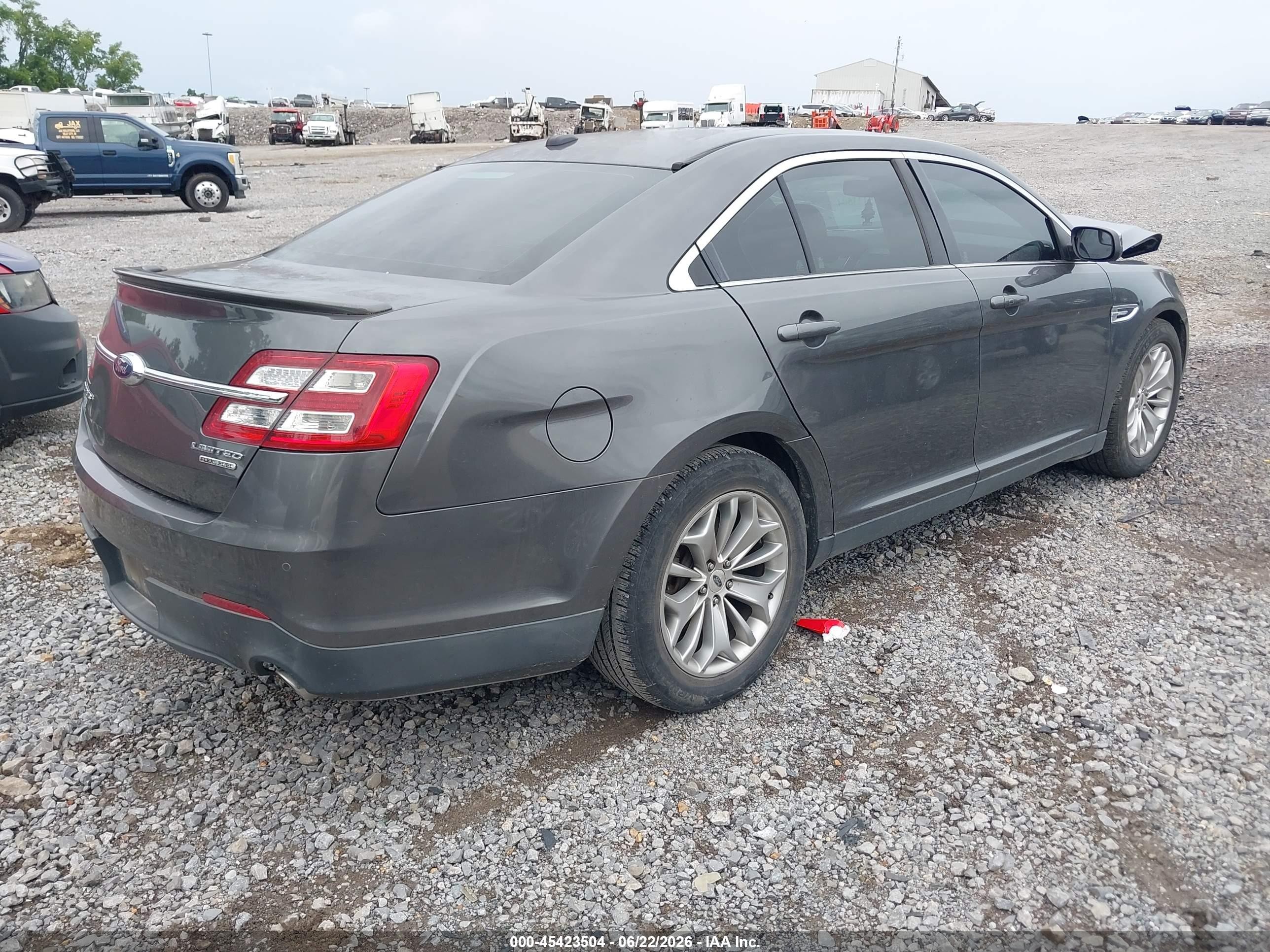 2015 Ford Taurus Limited Gray vin: 1FAHP2F89FG137340