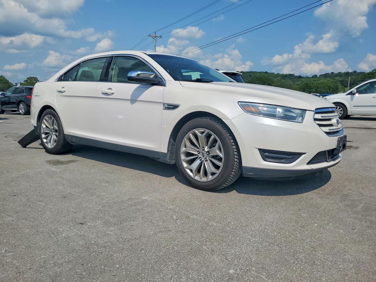 2015 Ford Taurus Limited Белый vin: 1FAHP2F89FG139184