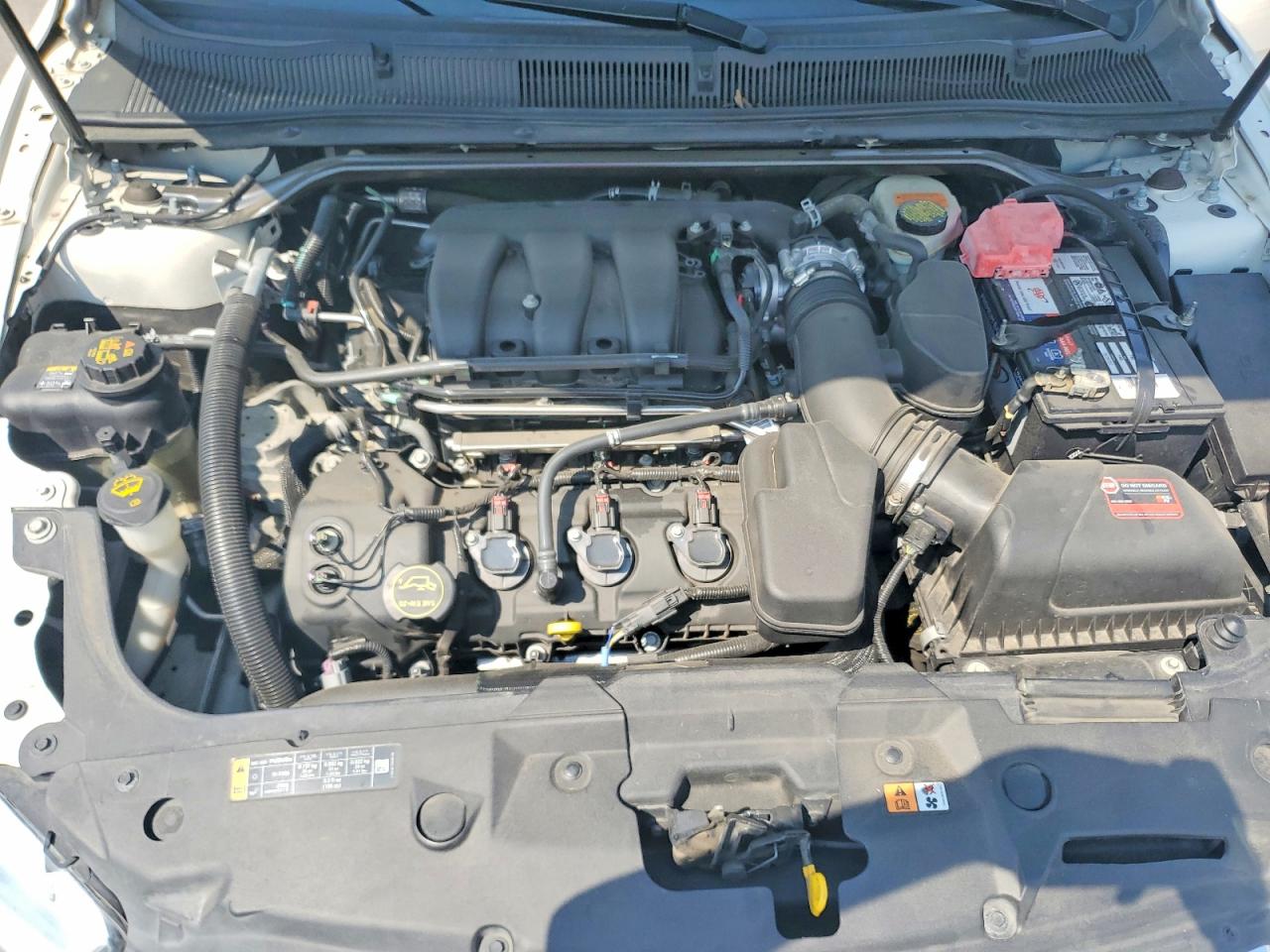 2015 Ford Taurus Limited Белый vin: 1FAHP2F89FG139184
