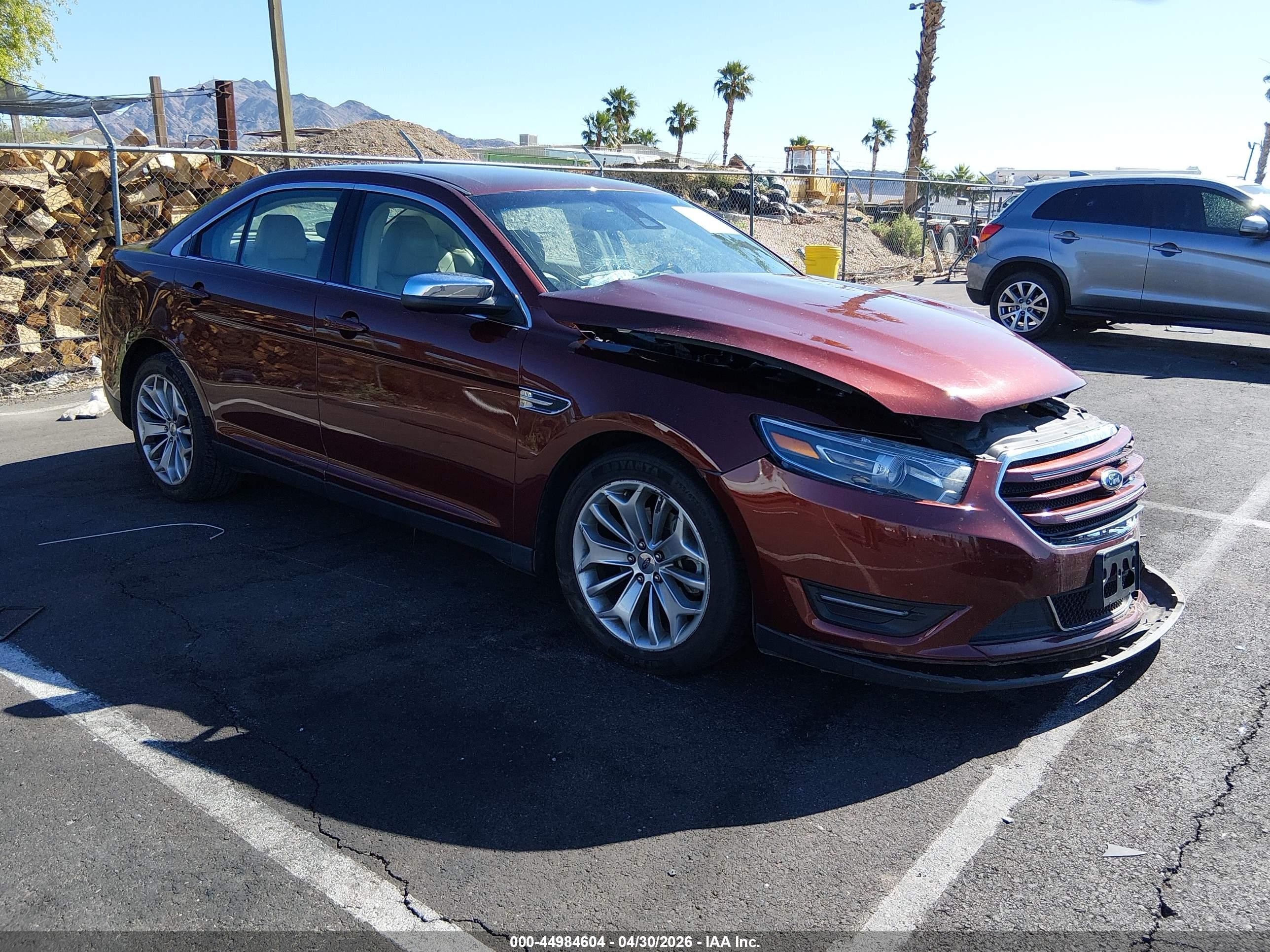 2015 Ford Taurus Limited Оранжевый vin: 1FAHP2F89FG167583