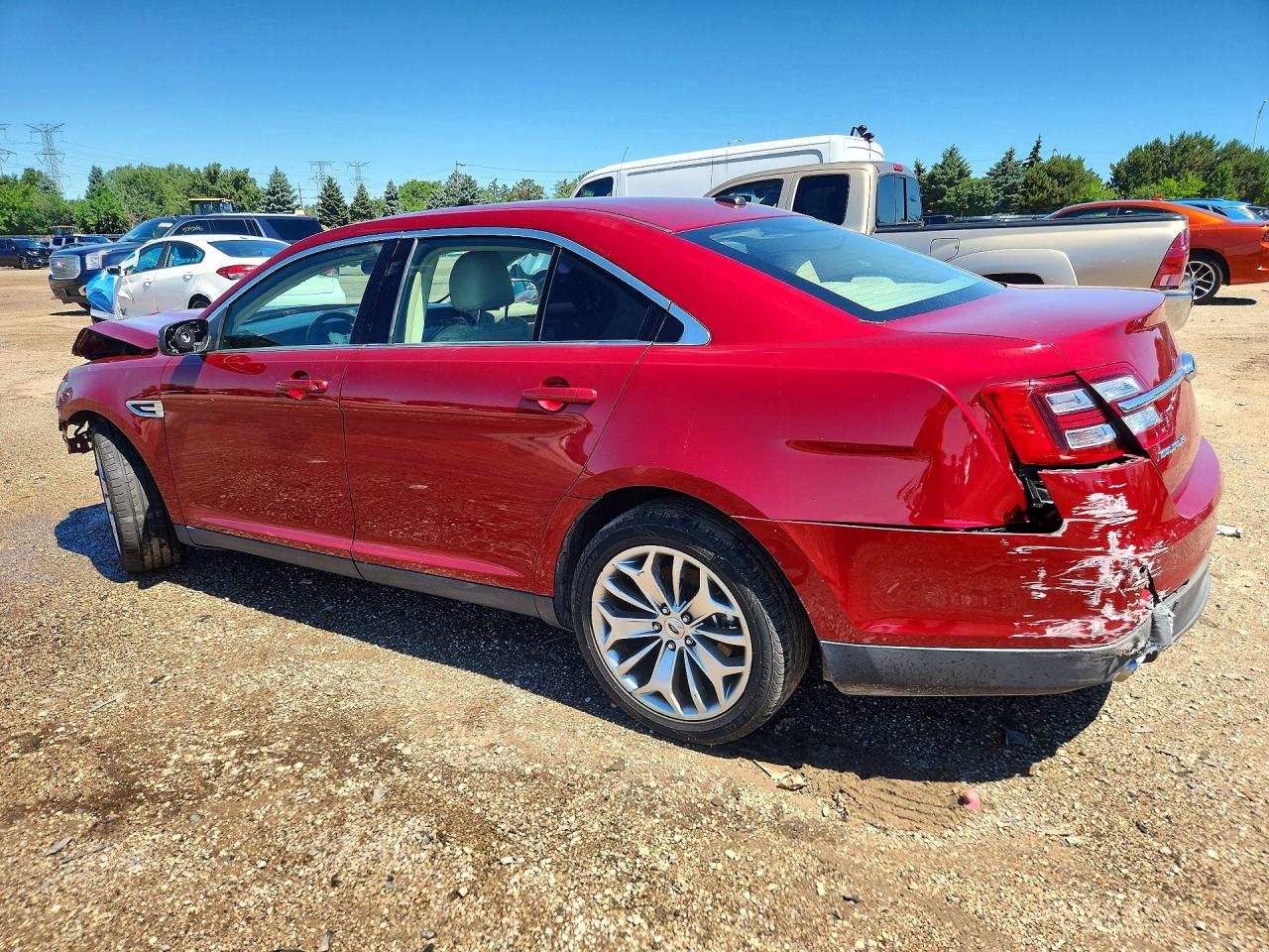 2013 Ford Taurus Limited Red vin: 1FAHP2F8XDG137764