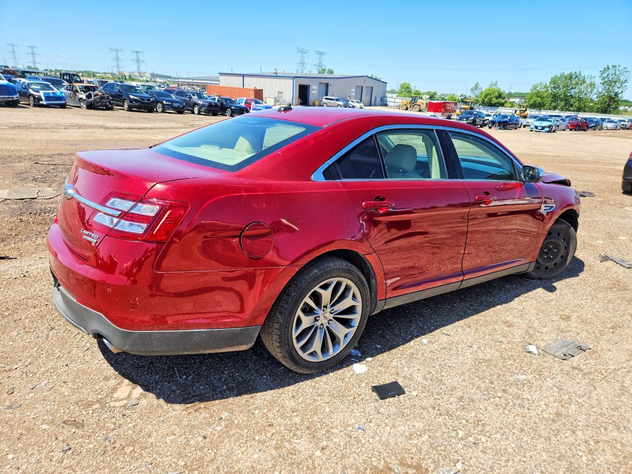 2013 Ford Taurus Limited Red vin: 1FAHP2F8XDG137764