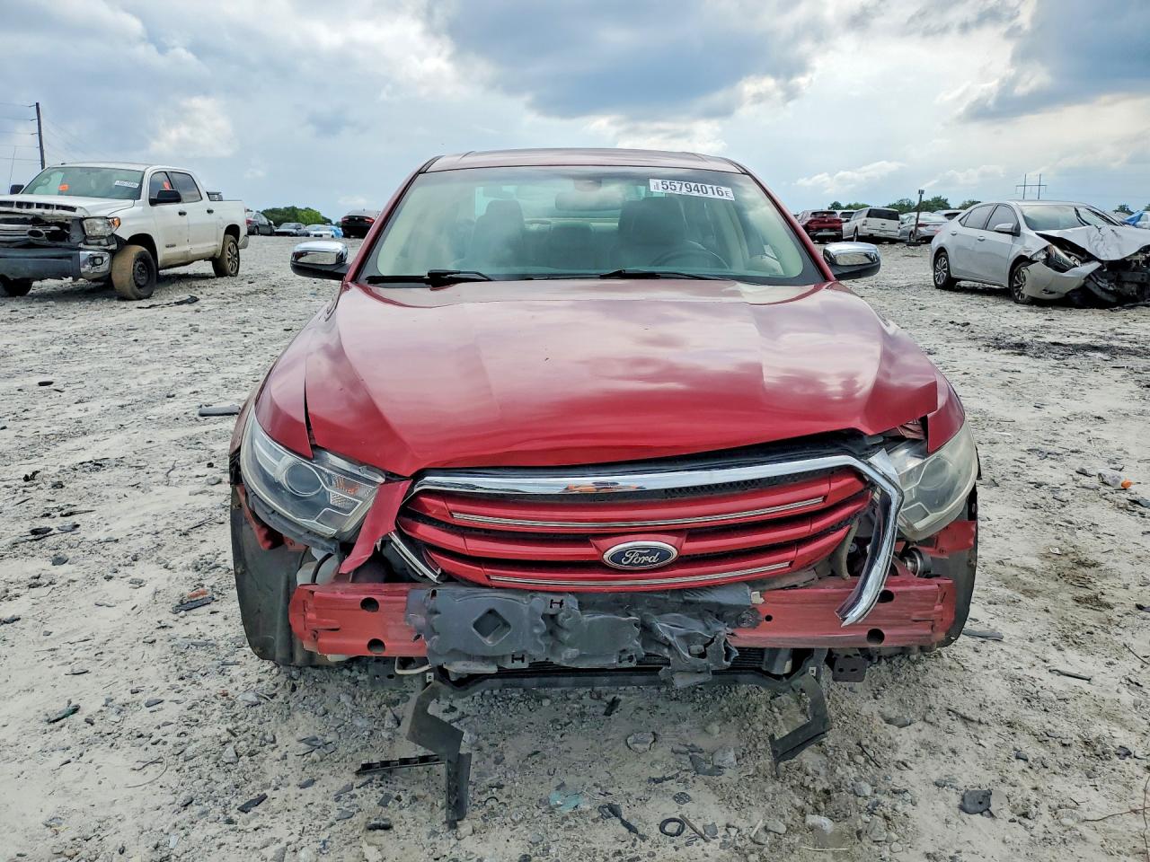 2013 Ford Taurus Red vin: 1FAHP2F8XDG149493