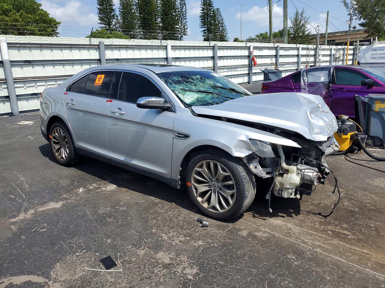 2013 Ford Taurus Limited Silver vin: 1FAHP2F8XDG185538