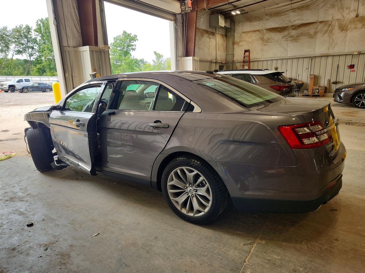 2013 Ford Taurus Limited Gray vin: 1FAHP2F8XDG226699