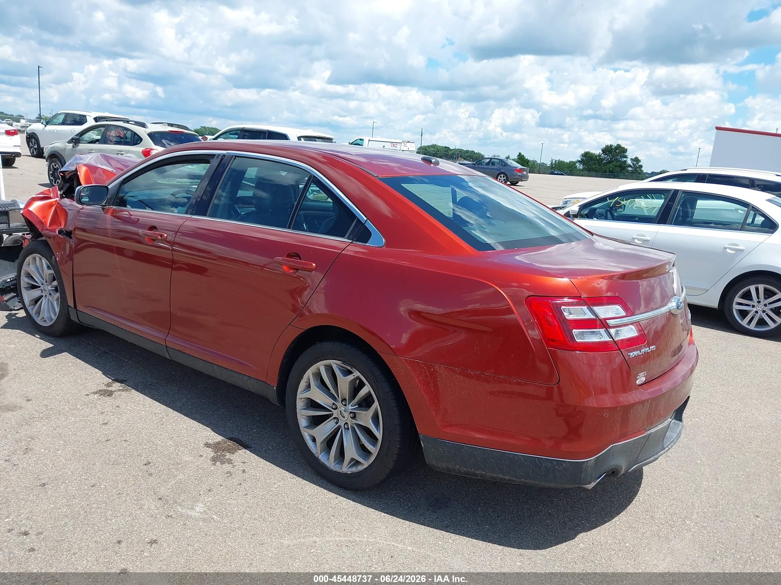 2014 Ford Taurus Limited Red vin: 1FAHP2F8XEG165369