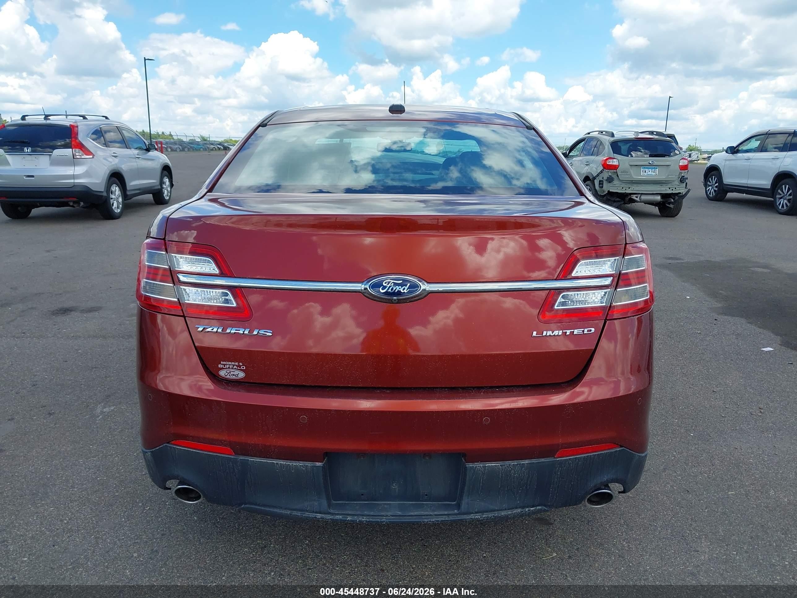 2014 Ford Taurus Limited Red vin: 1FAHP2F8XEG165369