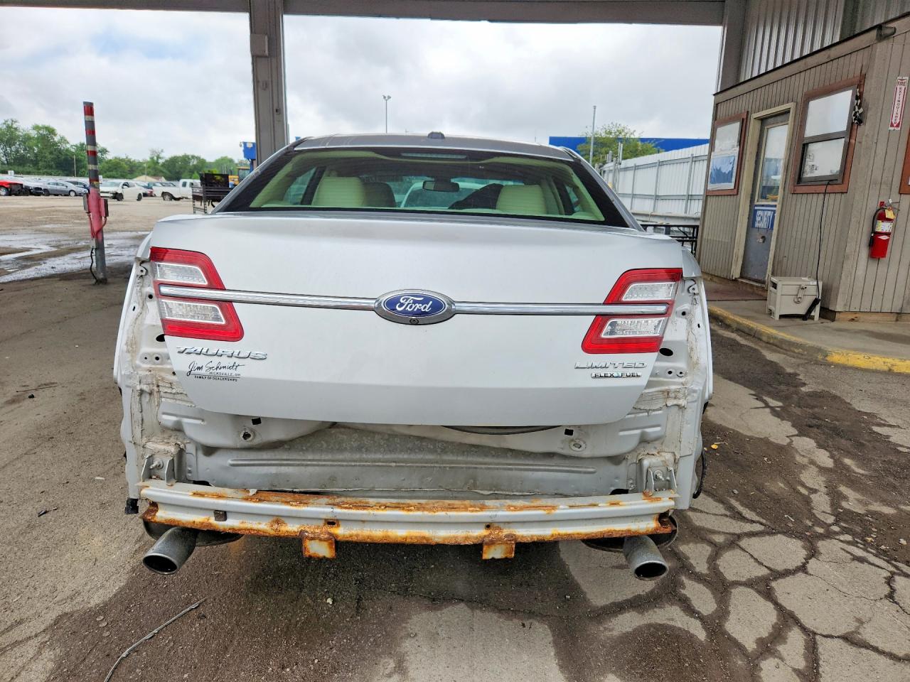2014 Ford Taurus Limited Silver vin: 1FAHP2F8XEG186545