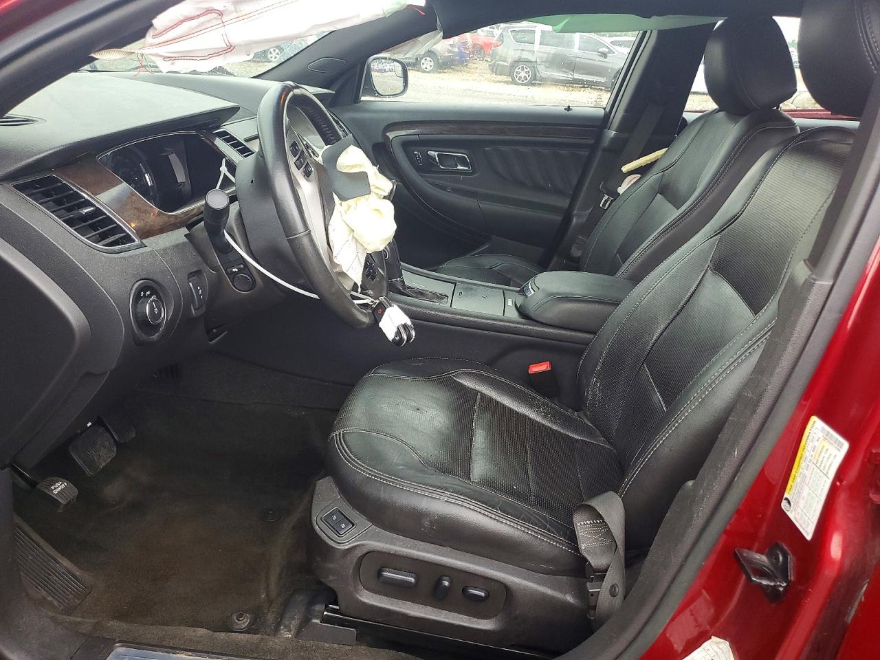 2015 Ford Taurus Limited Red vin: 1FAHP2F8XFG102998