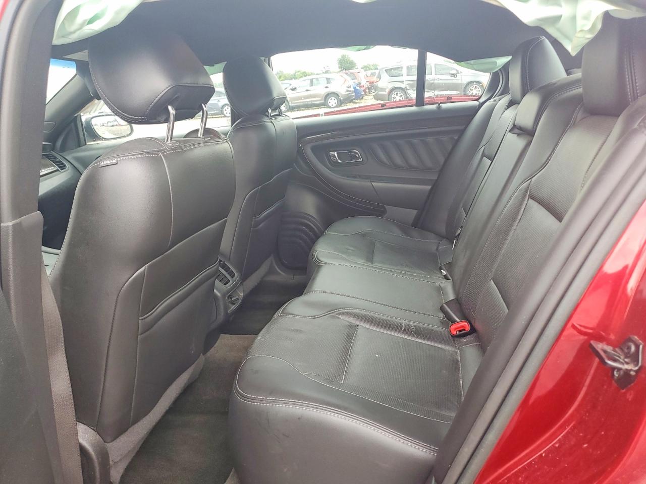 2015 Ford Taurus Limited Red vin: 1FAHP2F8XFG102998