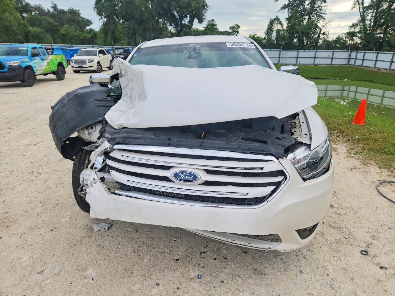 2015 Ford Taurus Limited White vin: 1FAHP2F8XFG138867