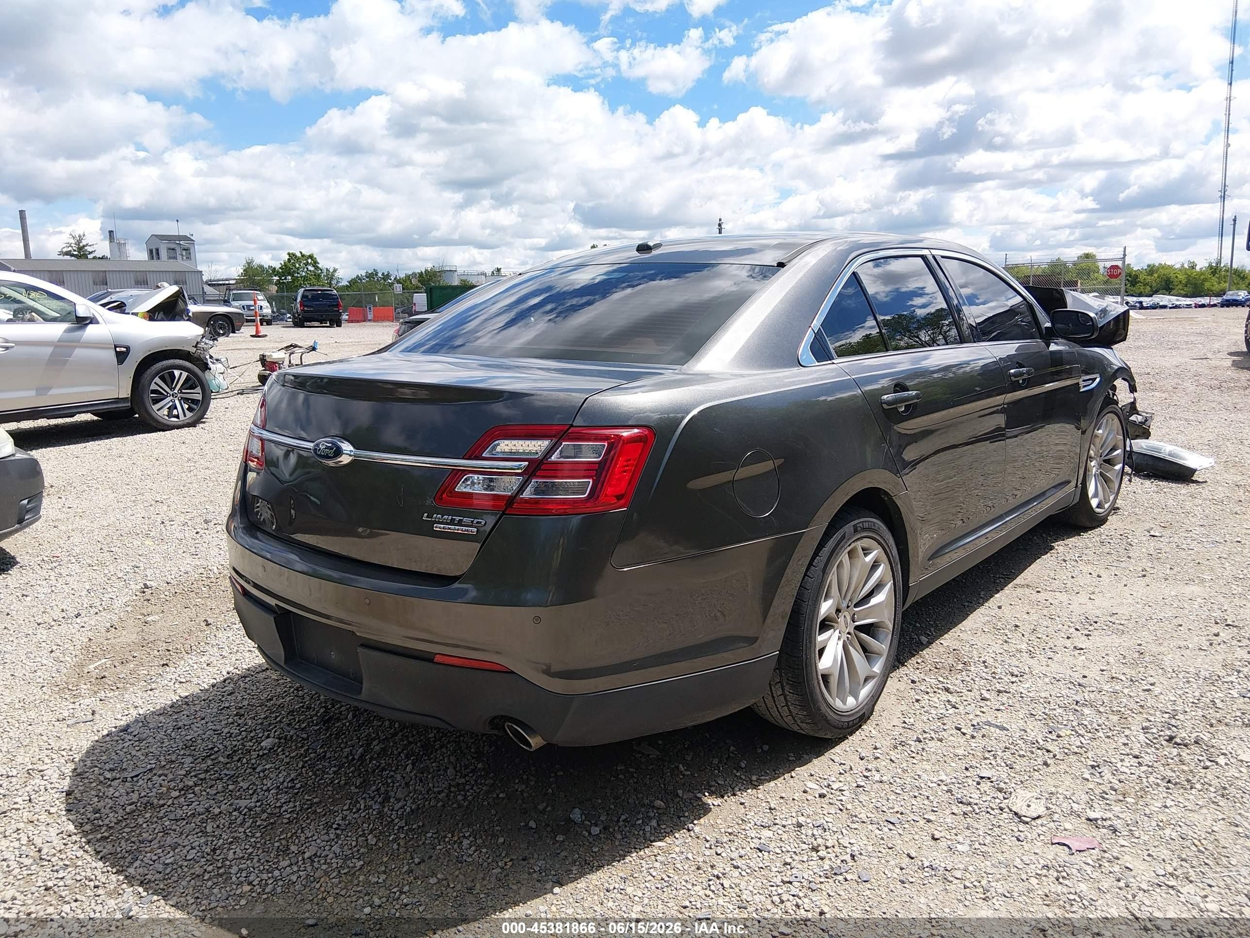 2015 Ford Taurus Limited Gray vin: 1FAHP2F8XFG160237